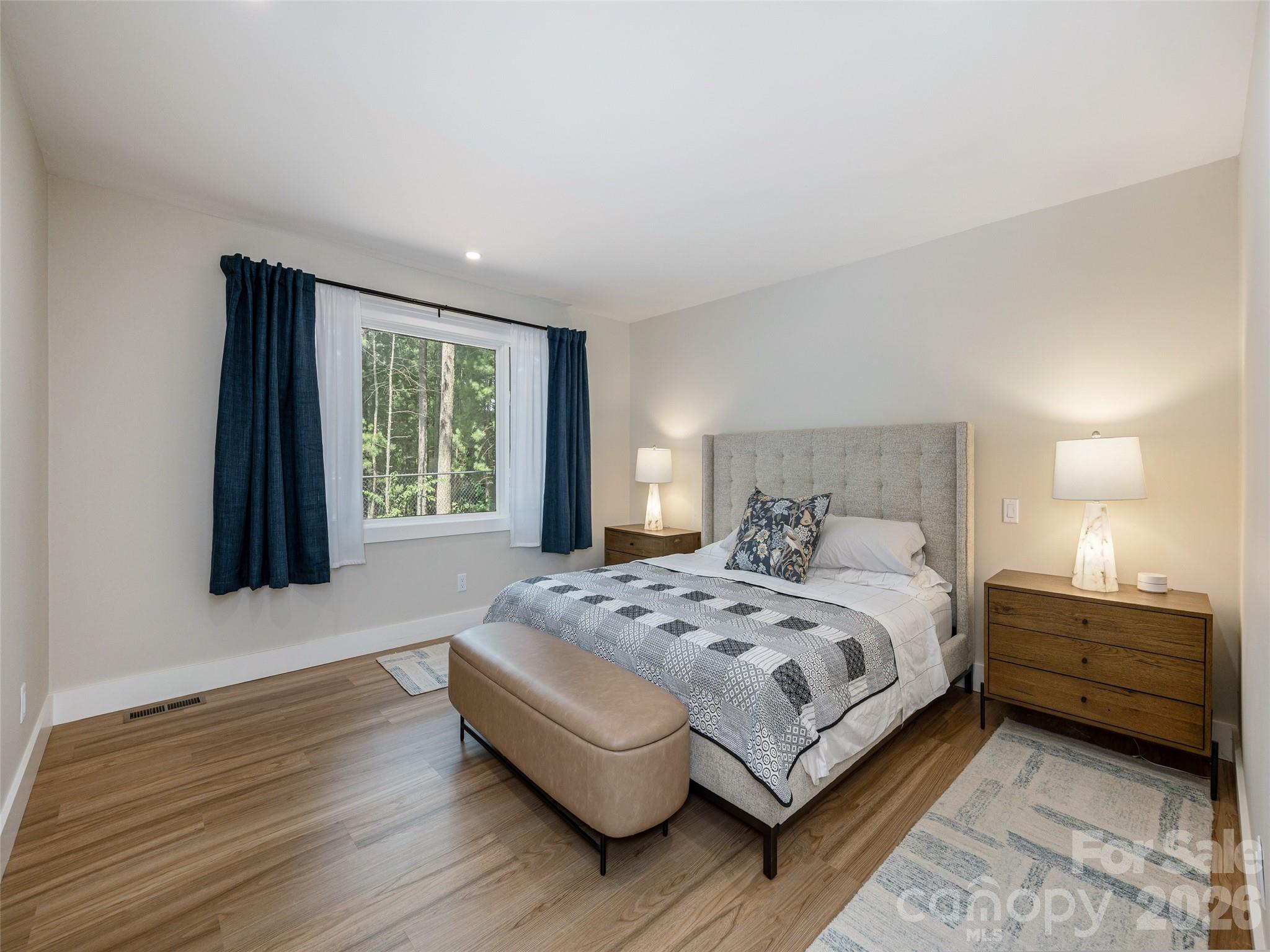 433 Crowfields Drive — Asheville