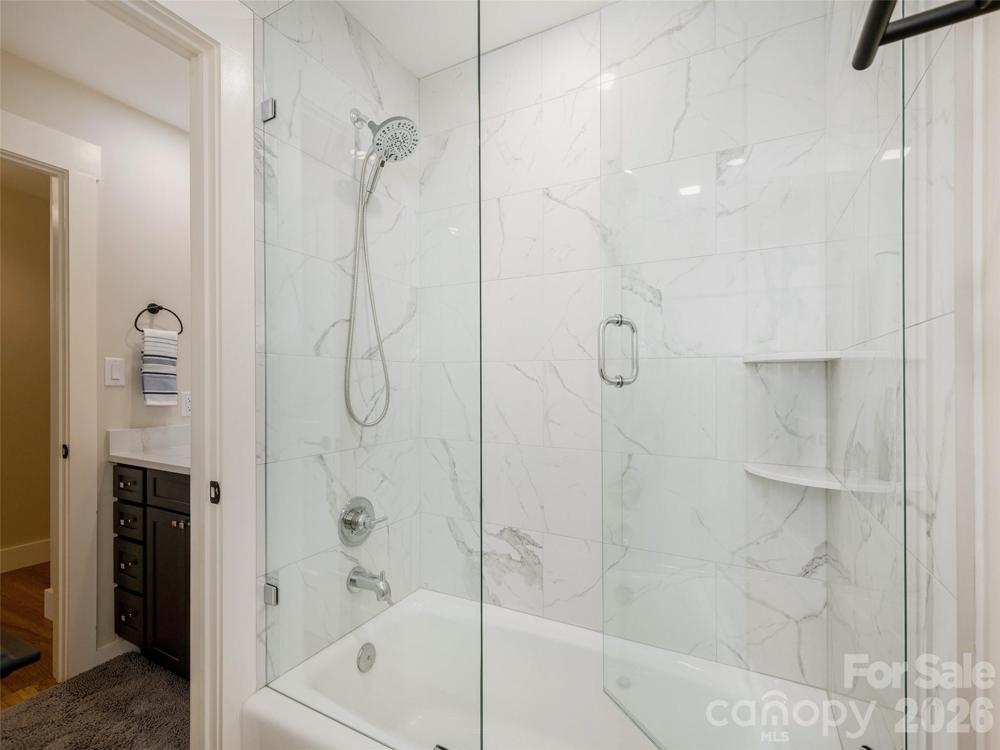 433 Crowfields Drive — Asheville