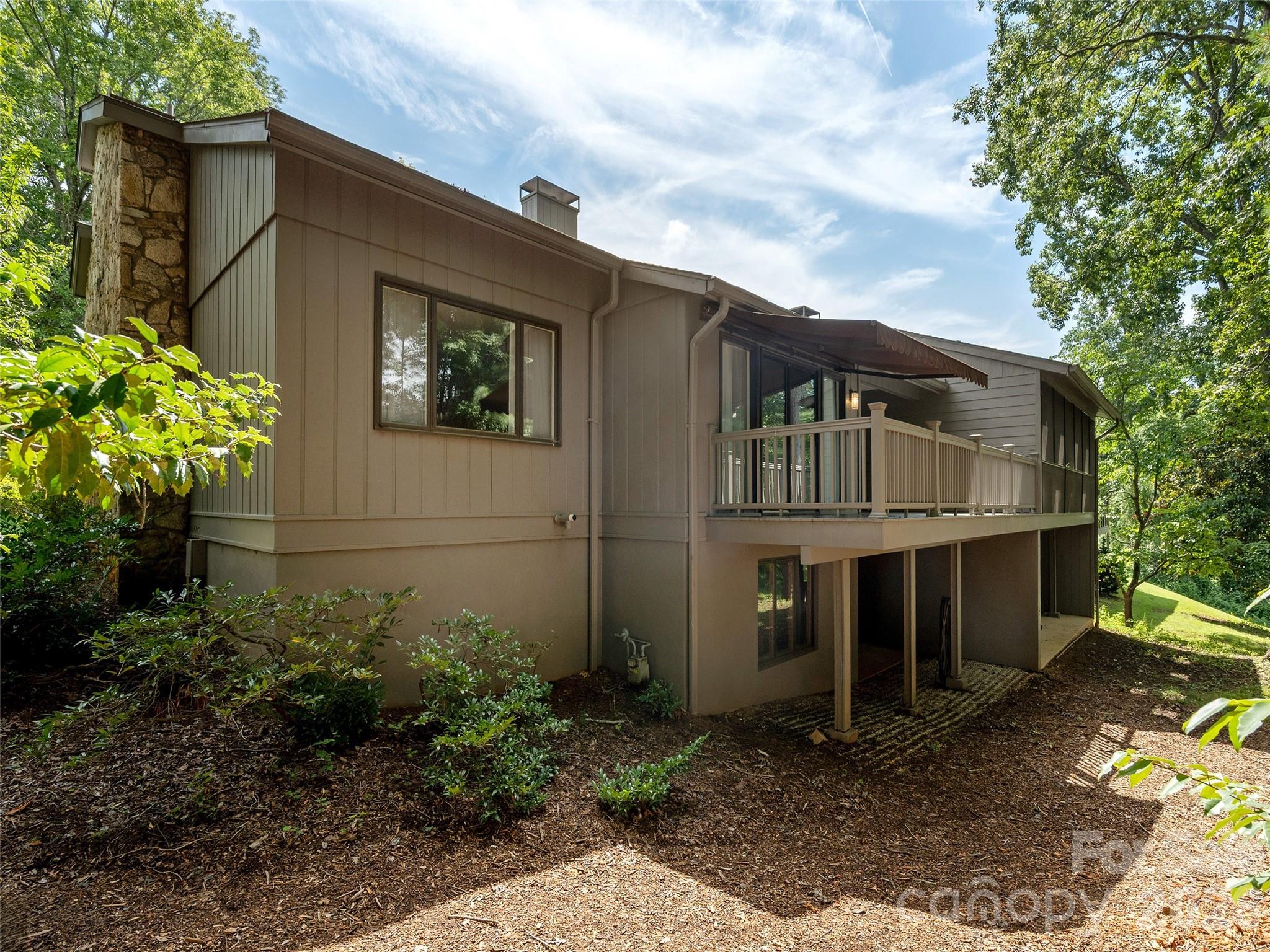 433 Crowfields Drive — Asheville