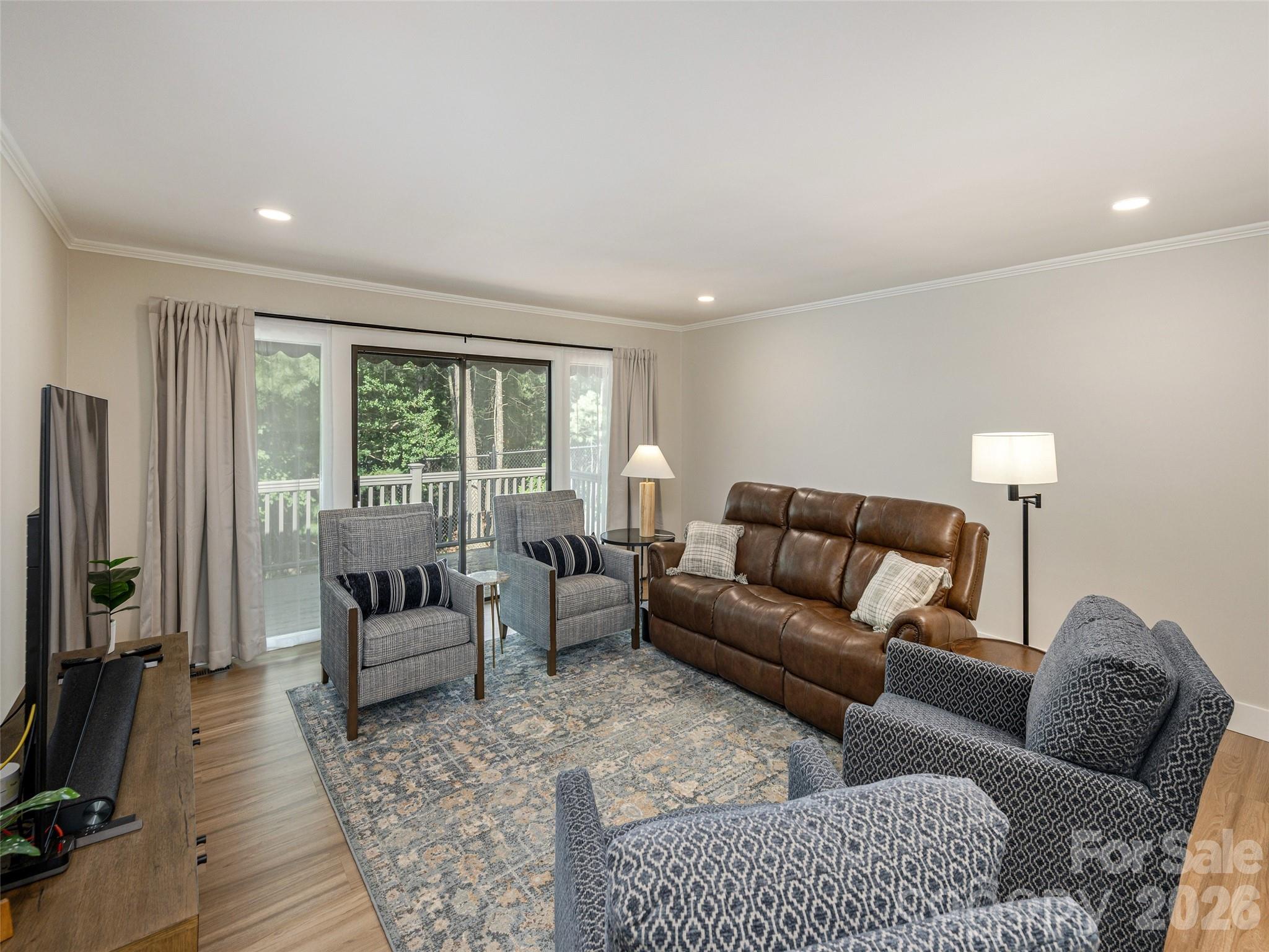 433 Crowfields Drive — Asheville