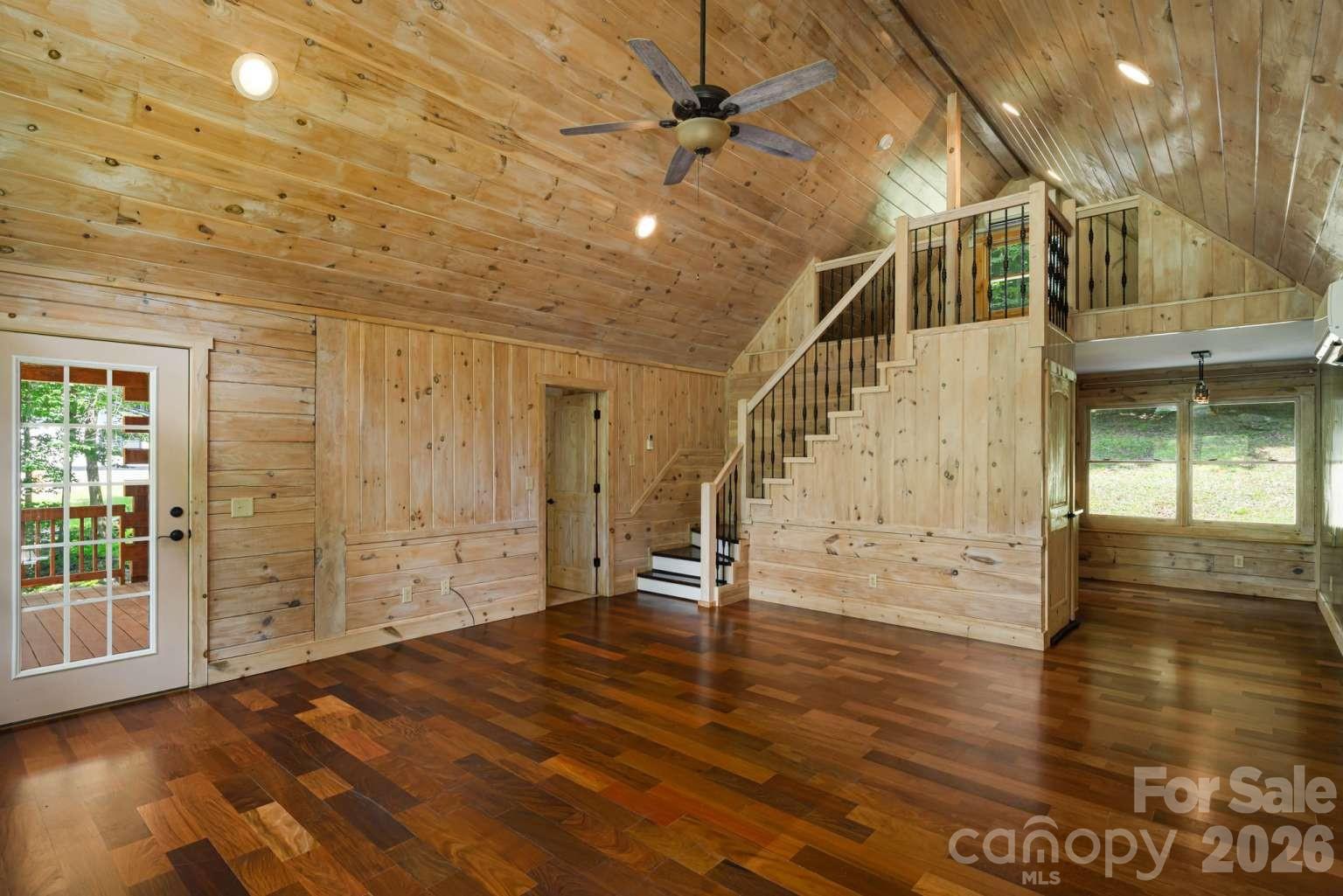 382 Paint Fork Road — Barnardsville
