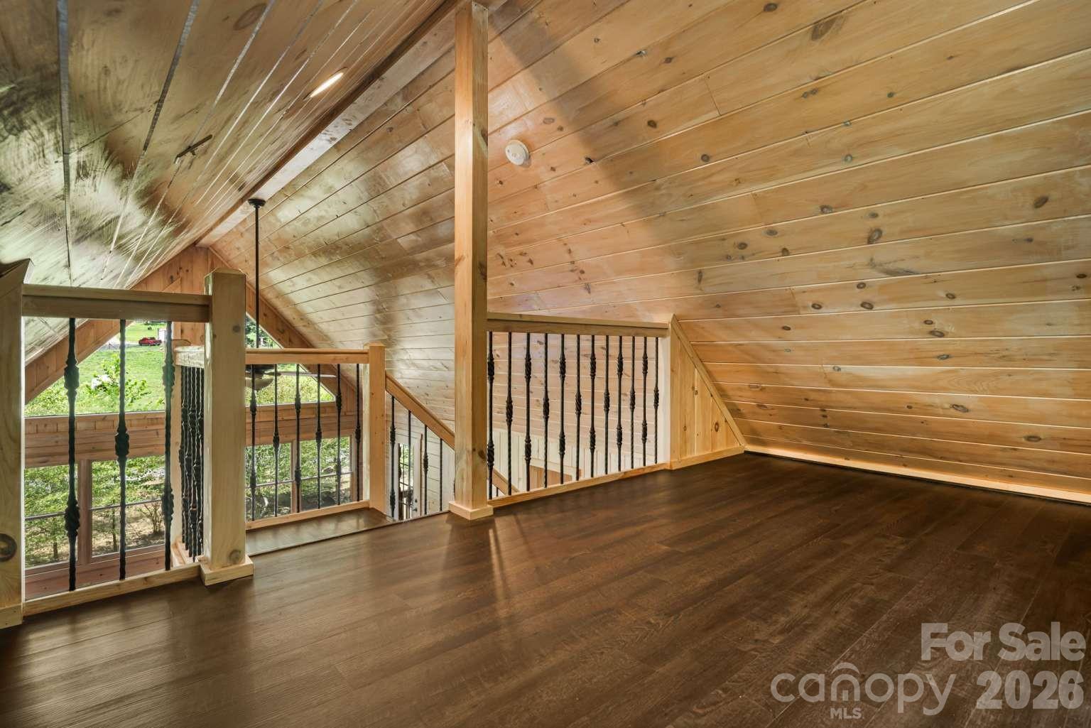 382 Paint Fork Road — Barnardsville