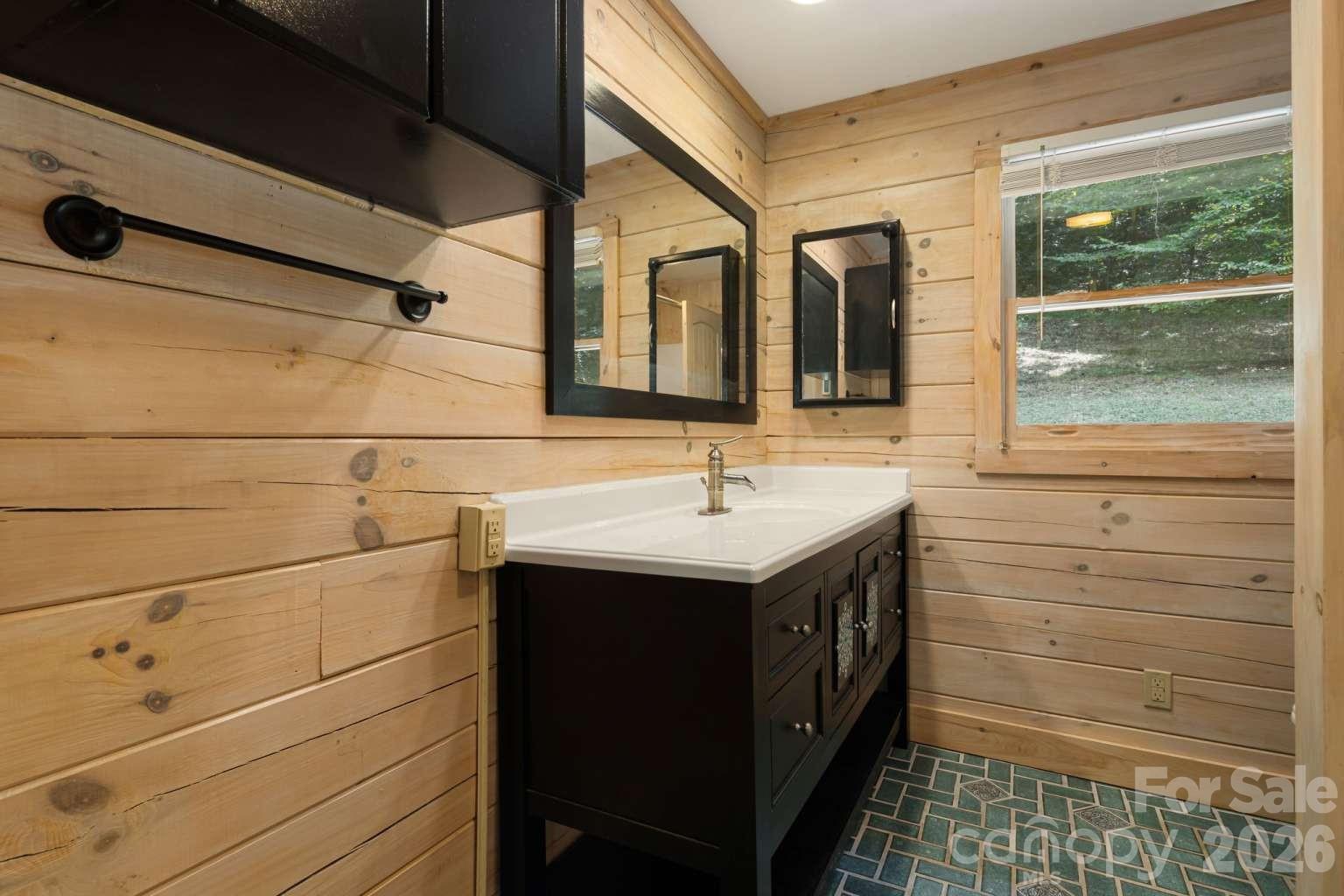 382 Paint Fork Road — Barnardsville