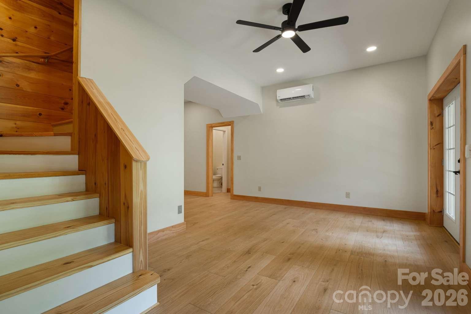 382 Paint Fork Road — Barnardsville