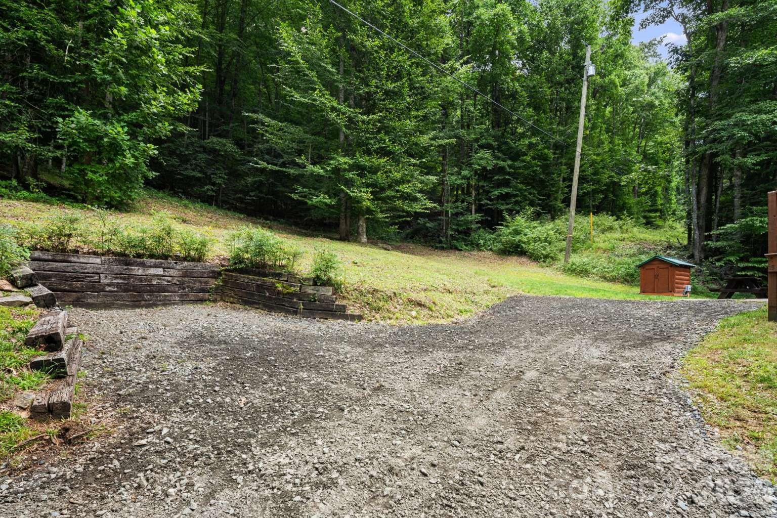 382 Paint Fork Road — Barnardsville