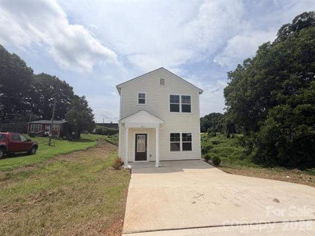 211 E 8th Avenue — Gastonia