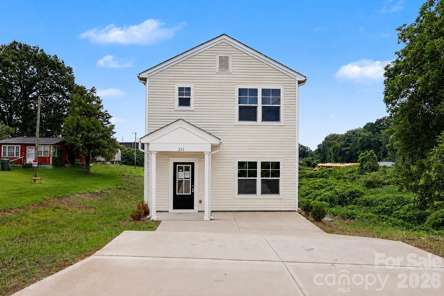 211 E 8th Avenue — Gastonia