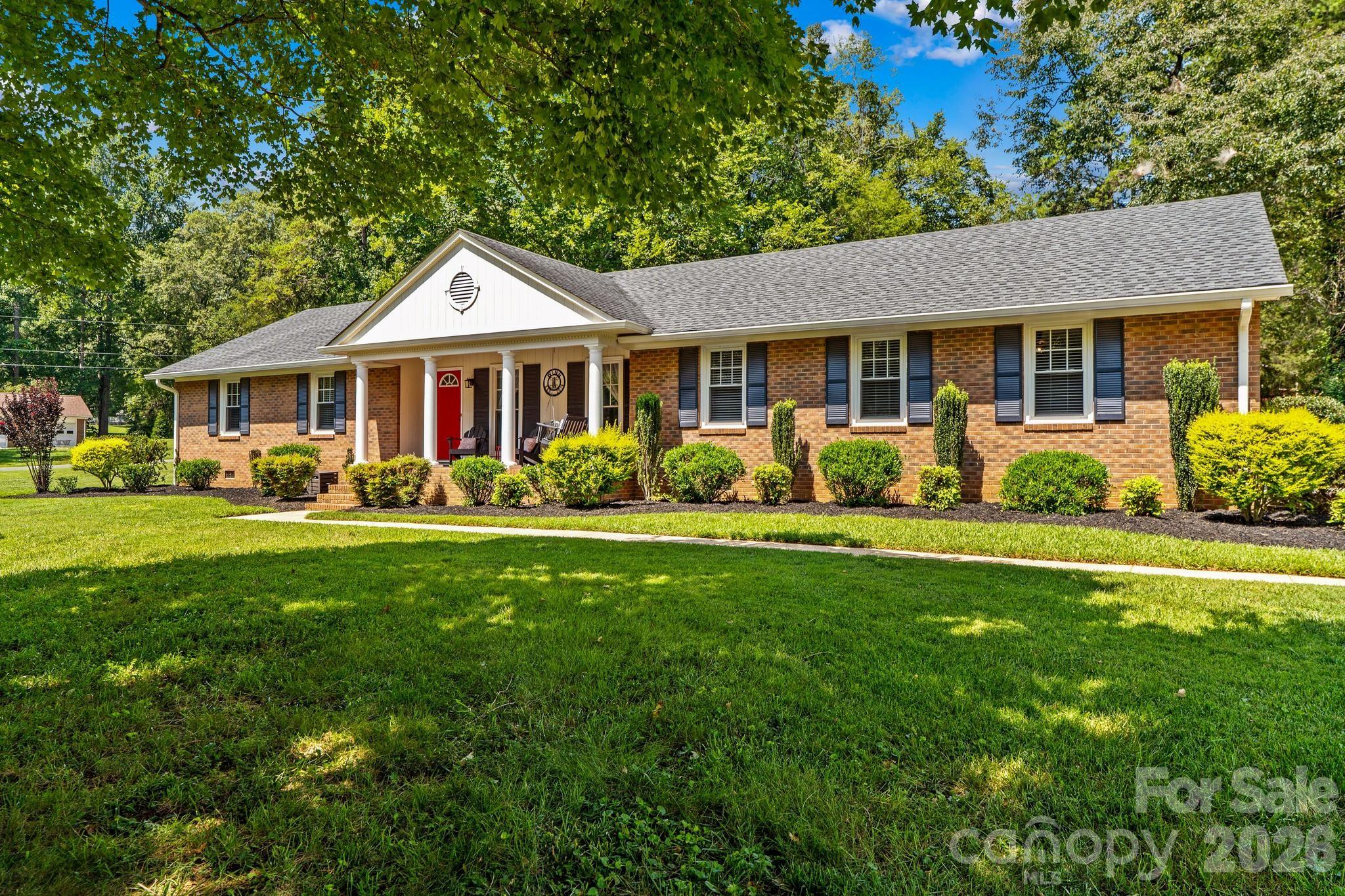 140 Spicewood Lane — Salisbury