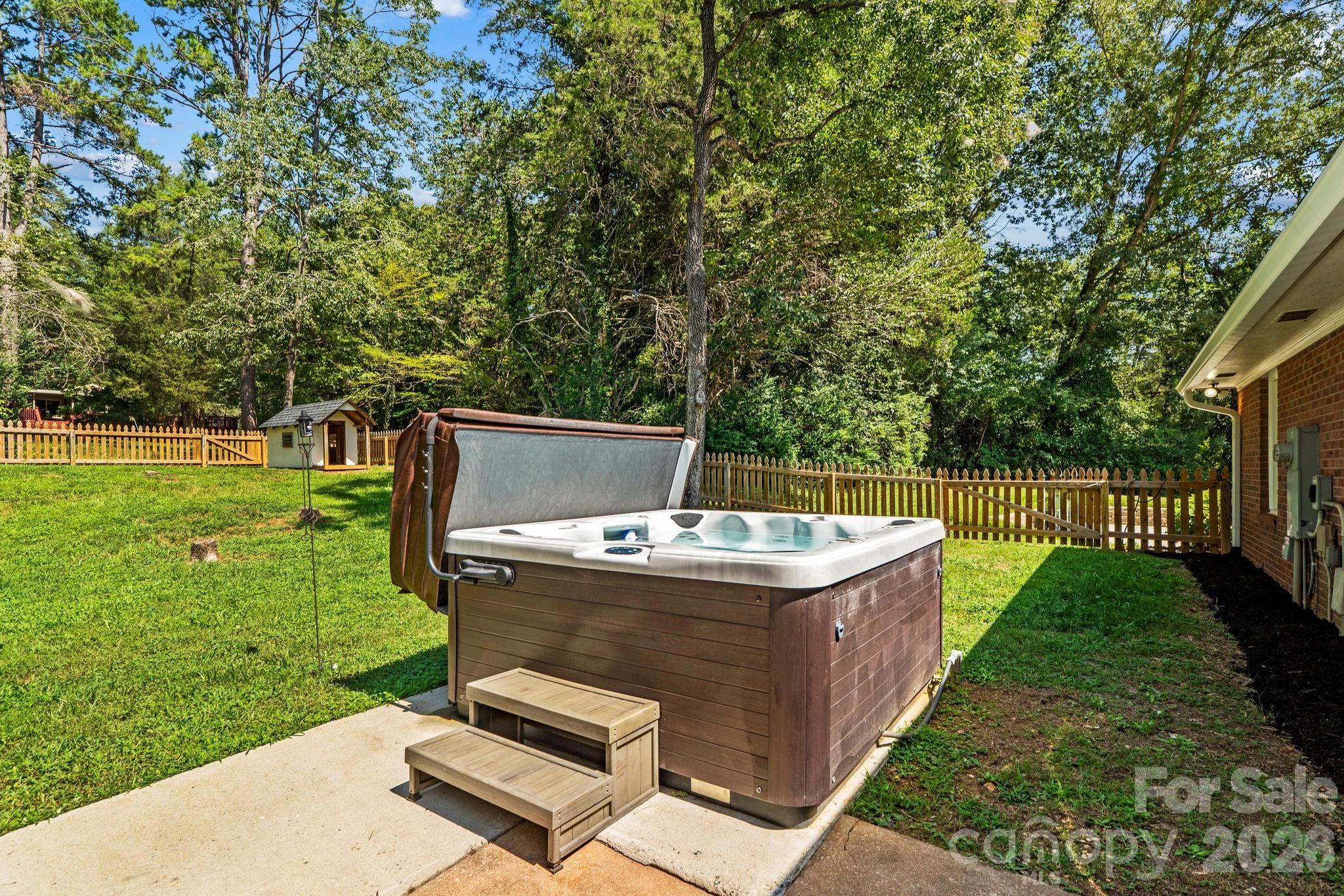 140 Spicewood Lane — Salisbury