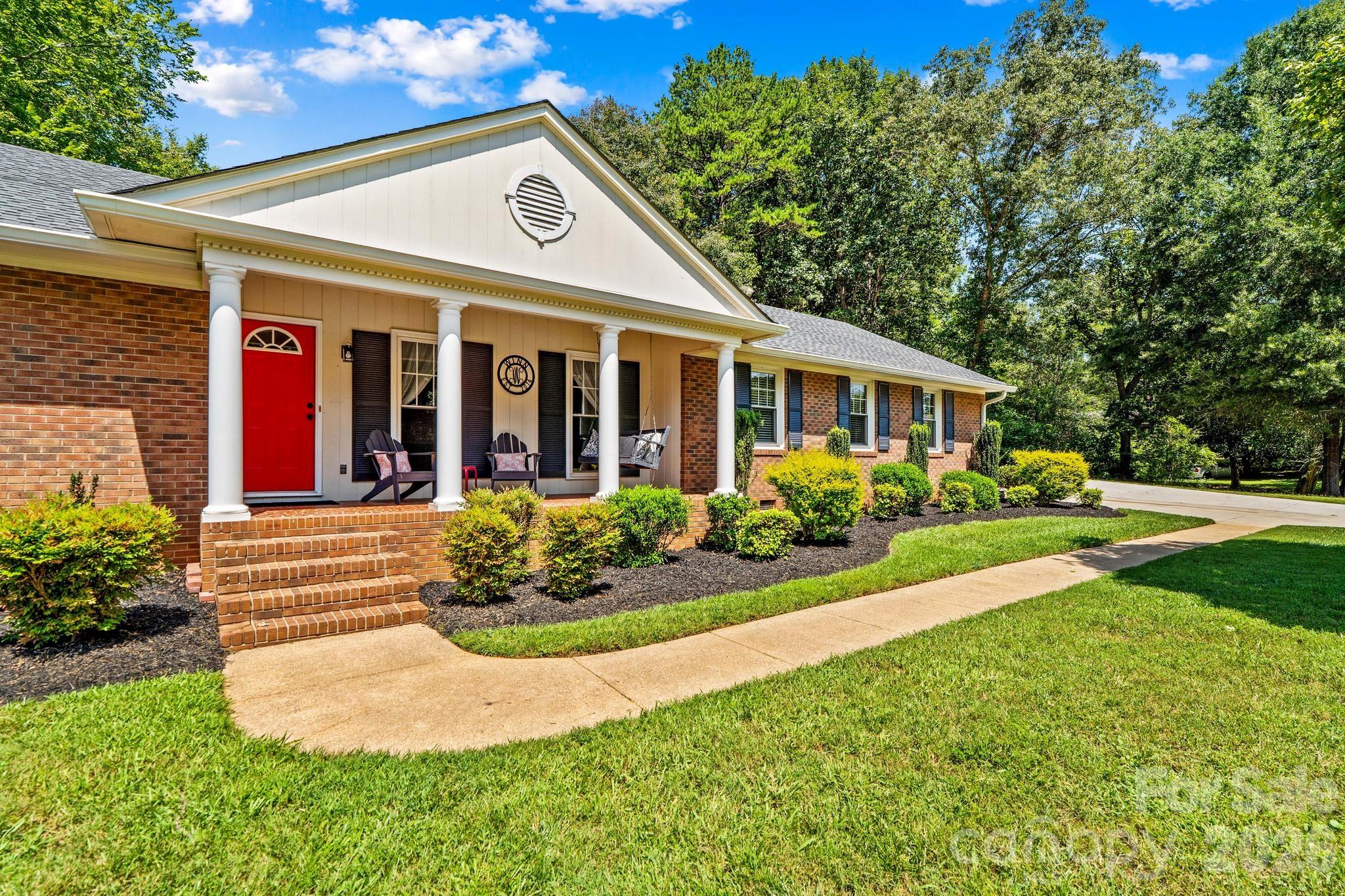 140 Spicewood Lane — Salisbury