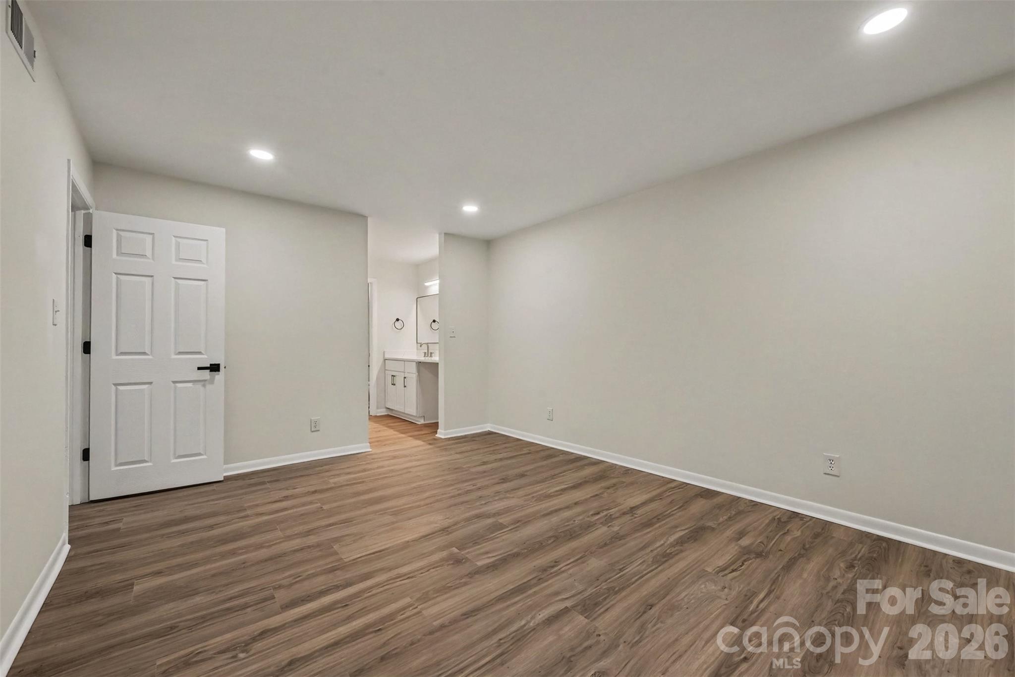 8027 Cedar Glen Drive — Charlotte