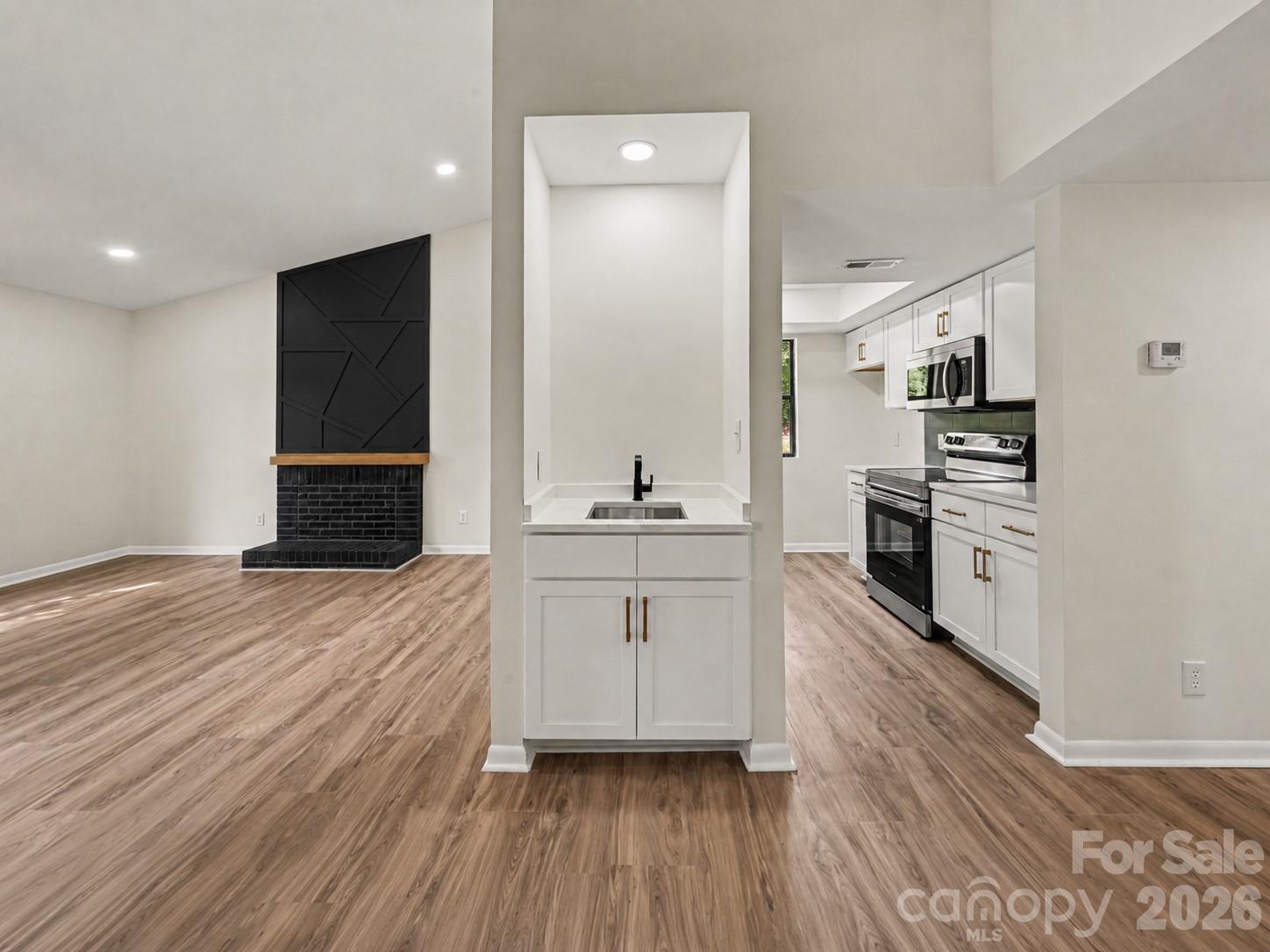 8027 Cedar Glen Drive — Charlotte