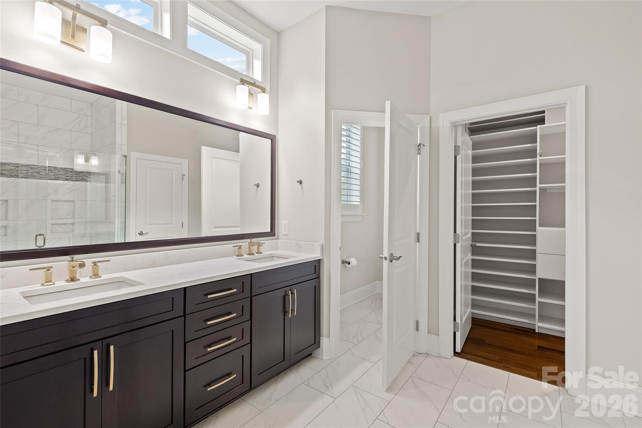 17232 Coves Edge Lane — Charlotte