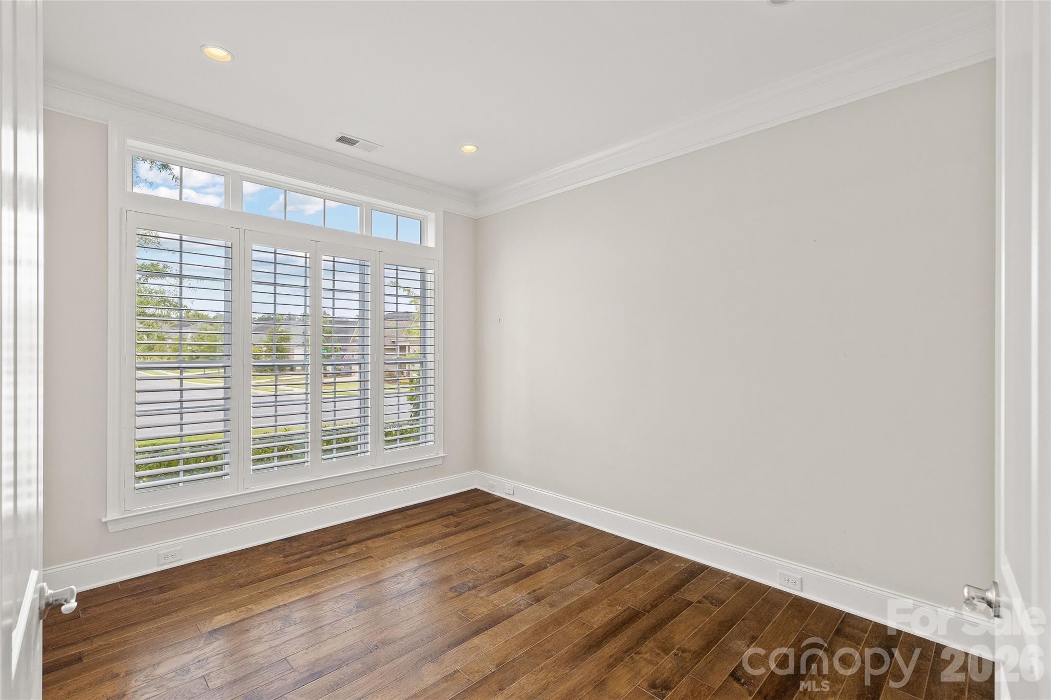 17232 Coves Edge Lane — Charlotte