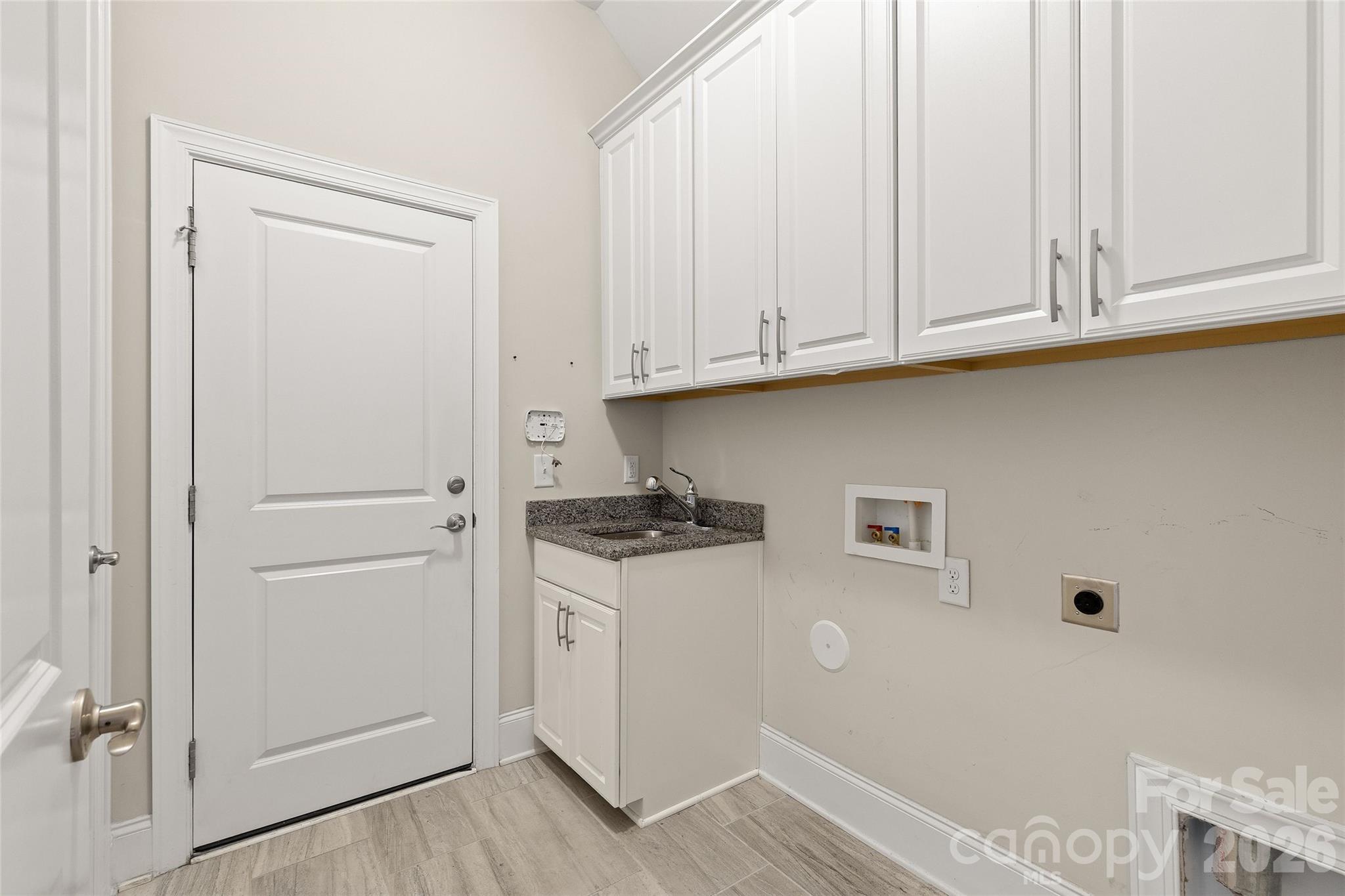 17232 Coves Edge Lane — Charlotte