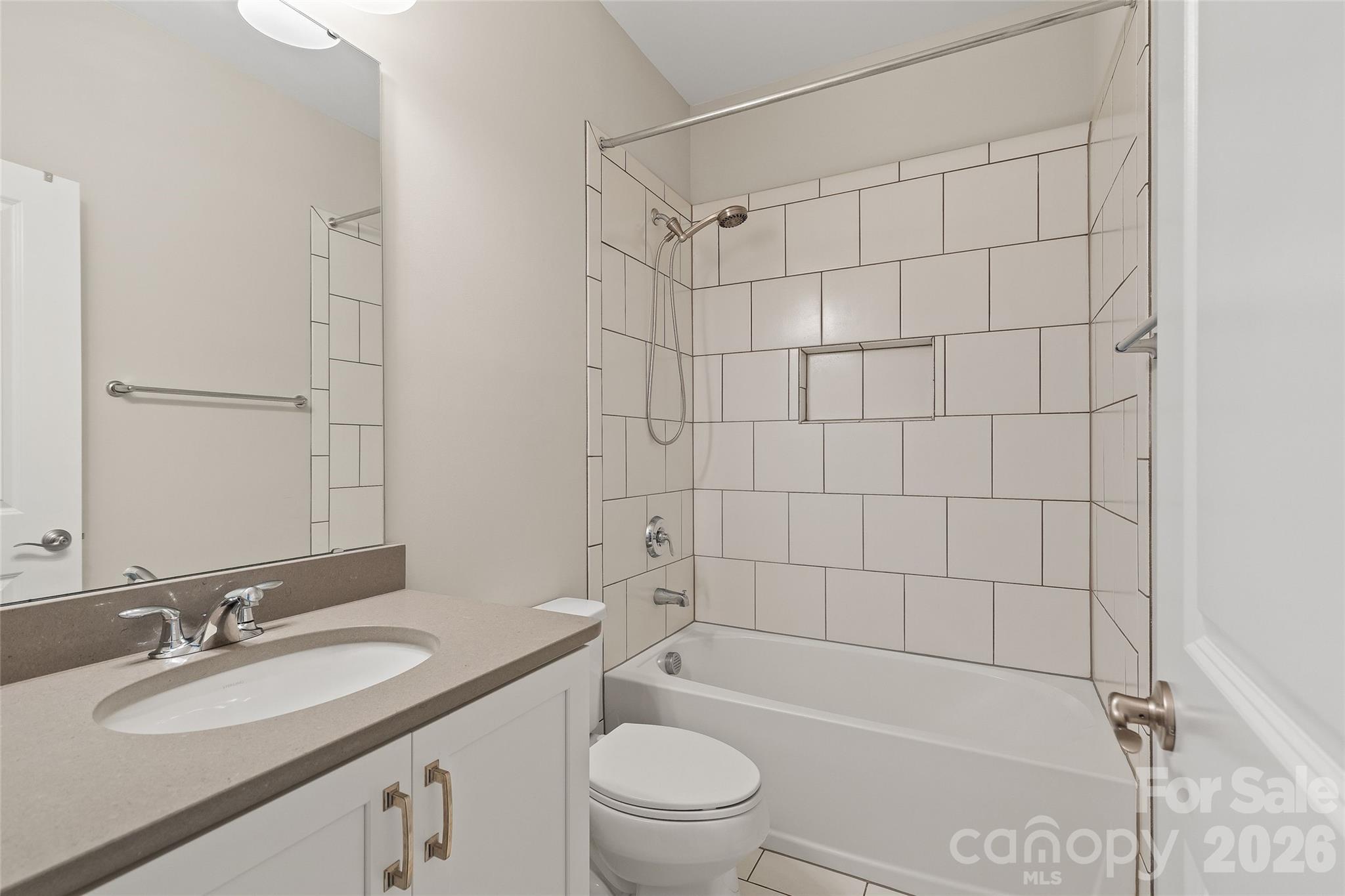 17232 Coves Edge Lane — Charlotte