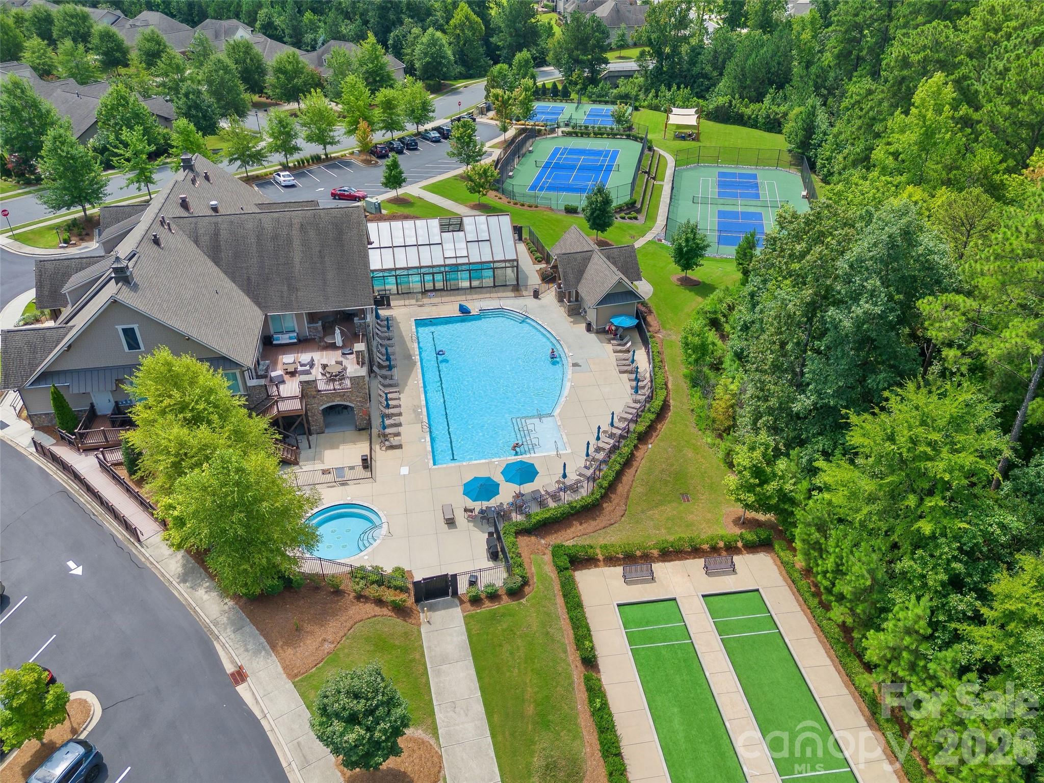 17232 Coves Edge Lane — Charlotte