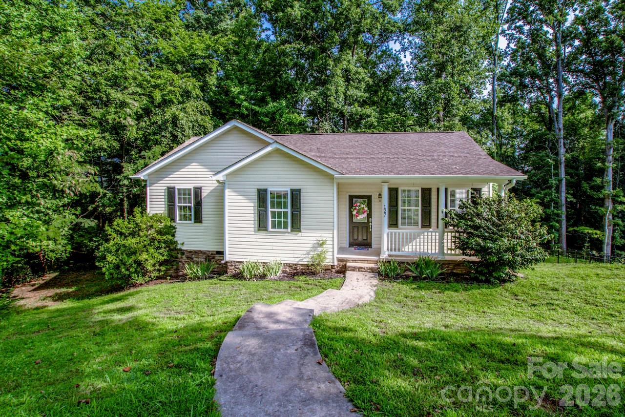 127 Wood Acre Drive — Mooresville