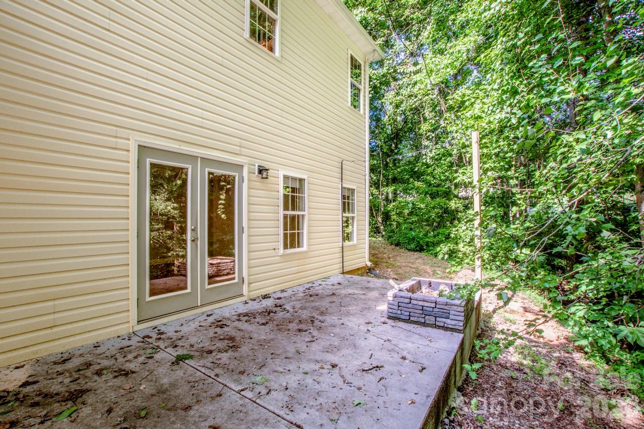 127 Wood Acre Drive — Mooresville