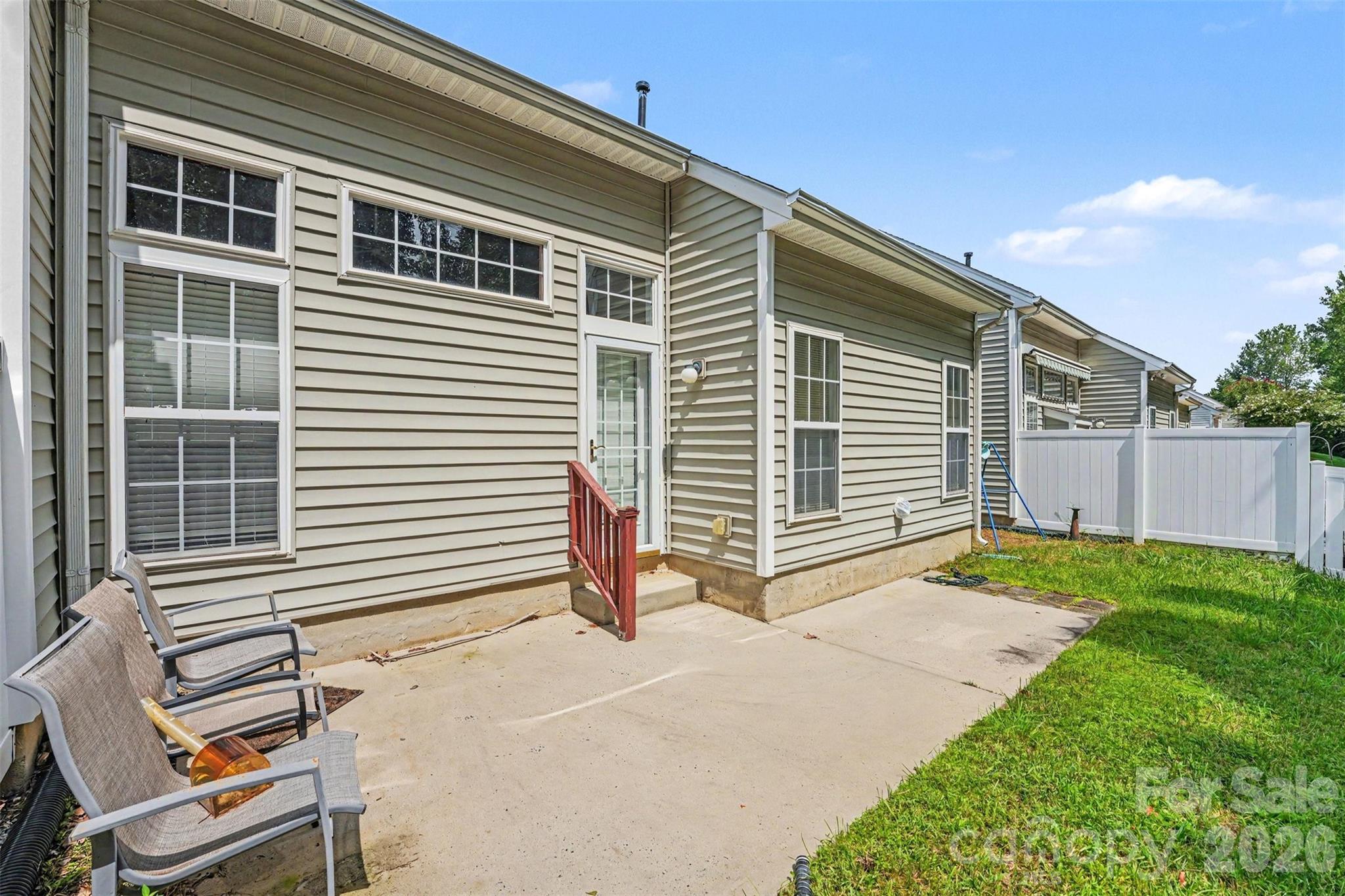 9523 Shumacher Avenue NW — Concord