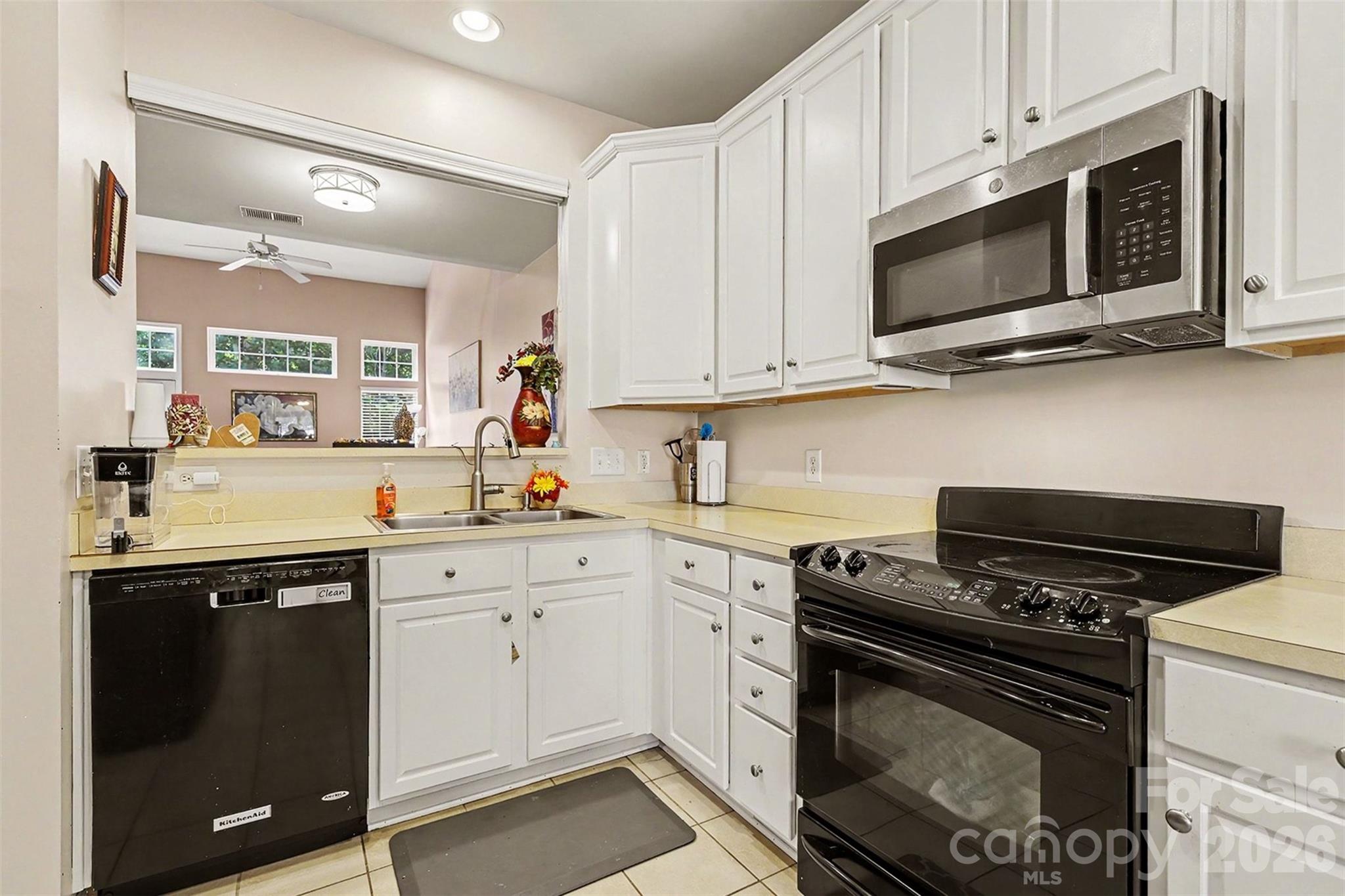 9523 Shumacher Avenue NW — Concord