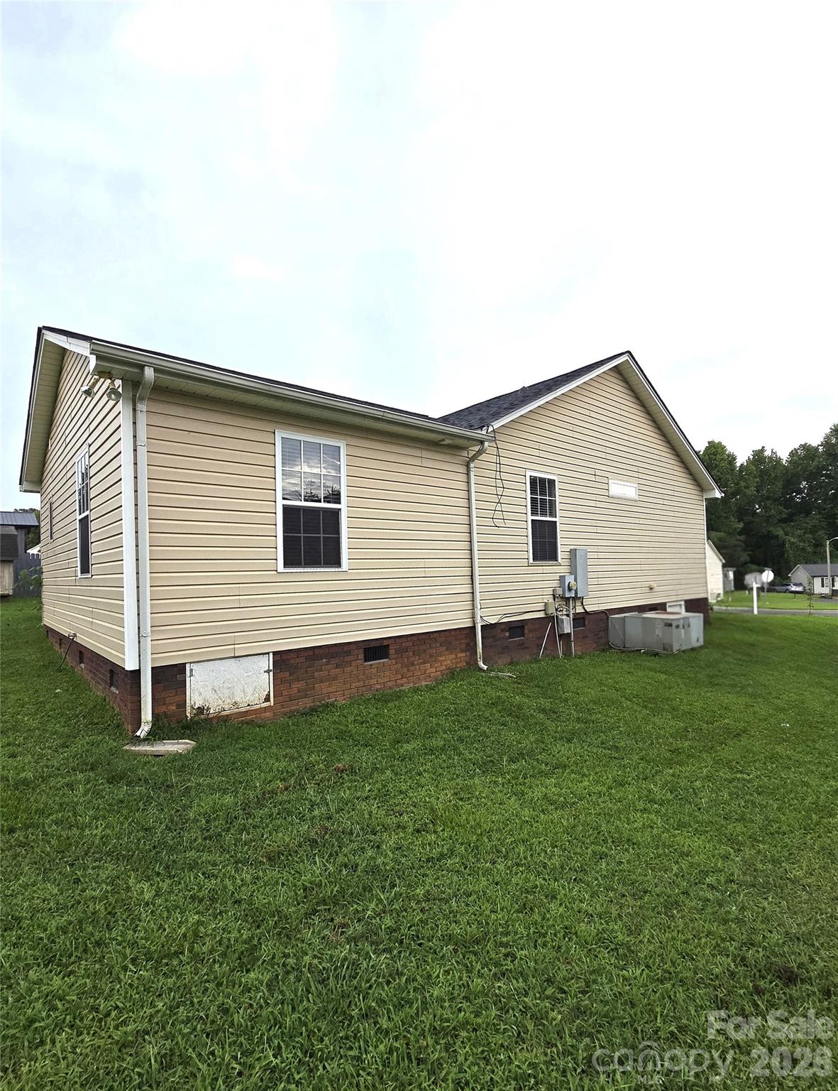 110 Mill Creek Drive — Kings Mountain