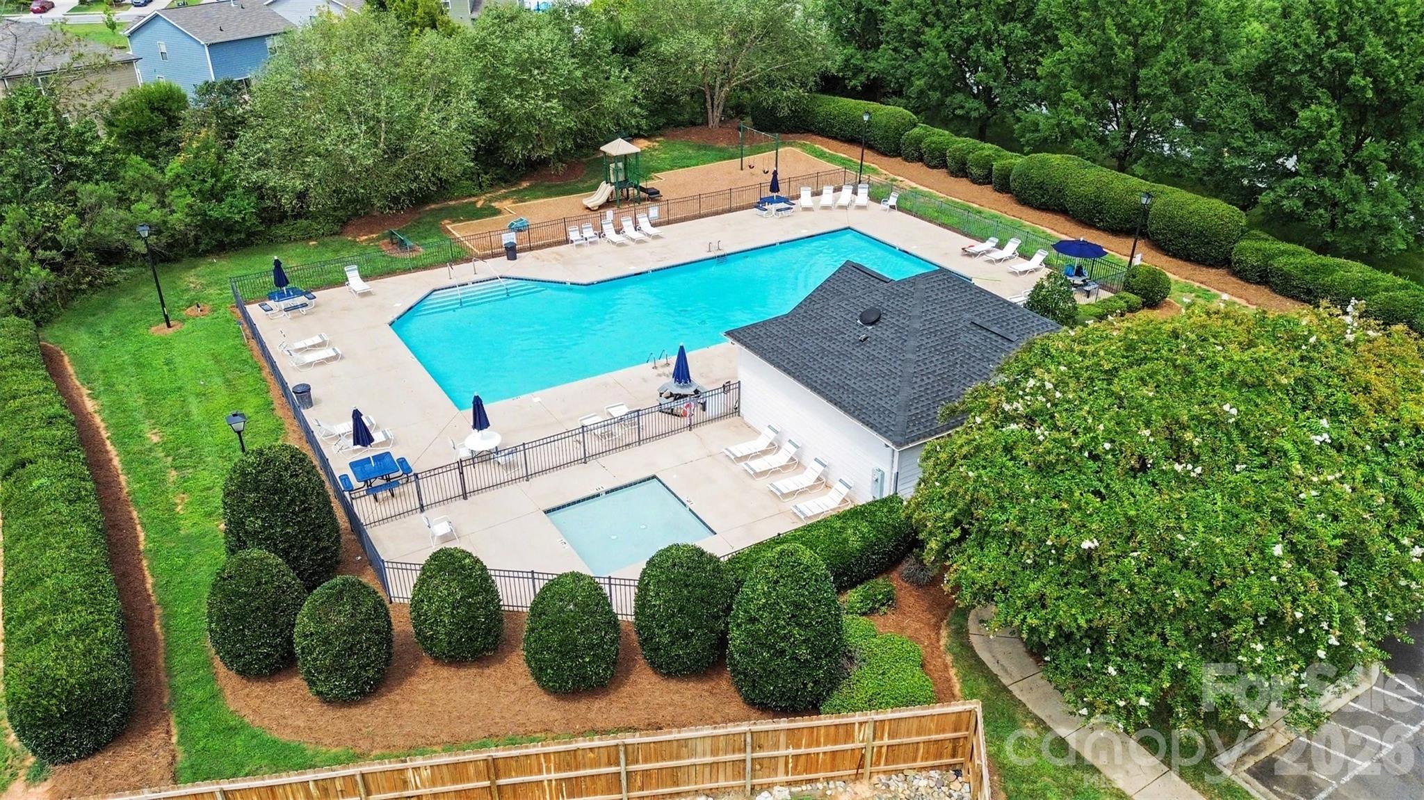 407 Galesburg Drive — Monroe