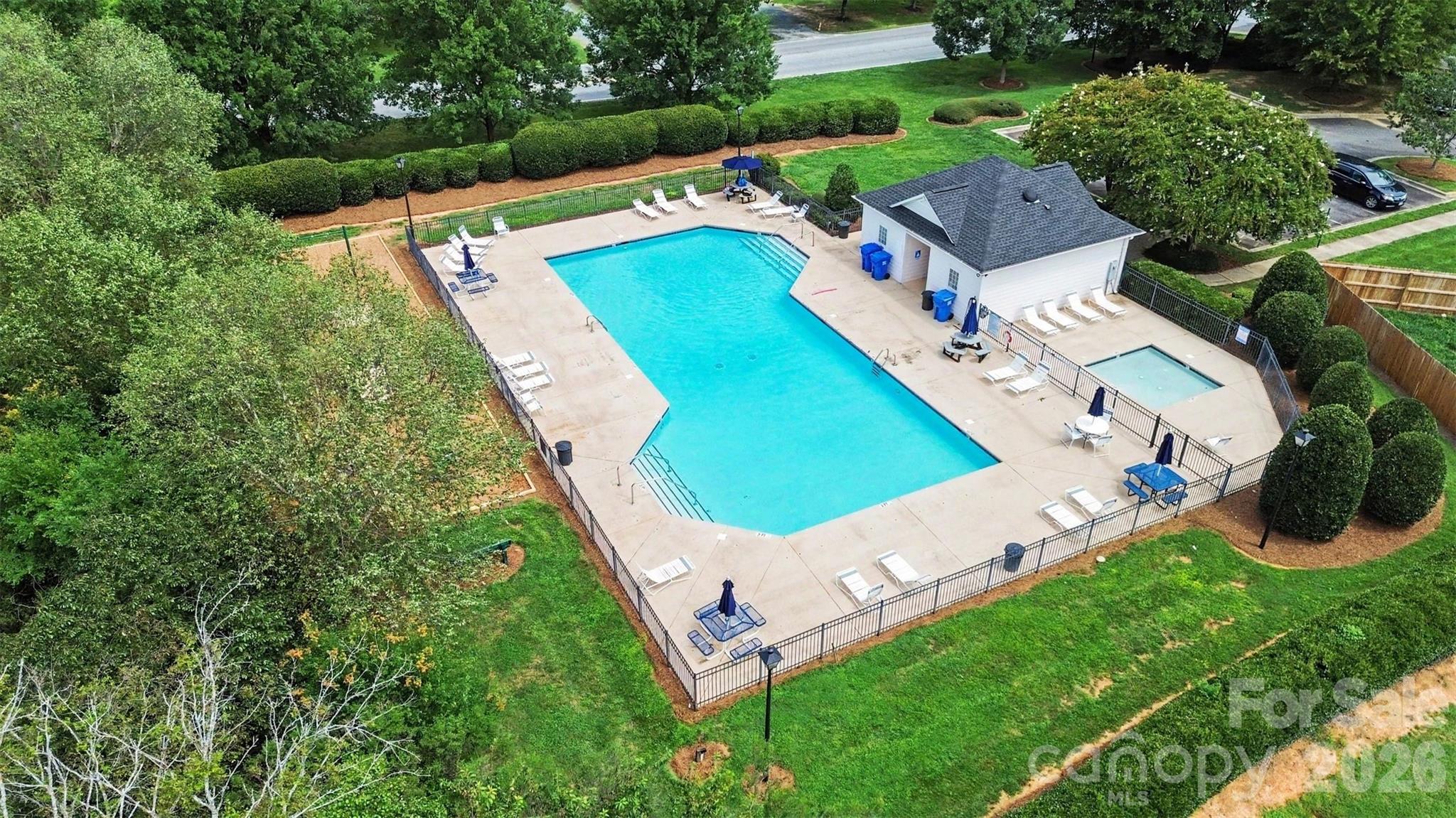 407 Galesburg Drive — Monroe