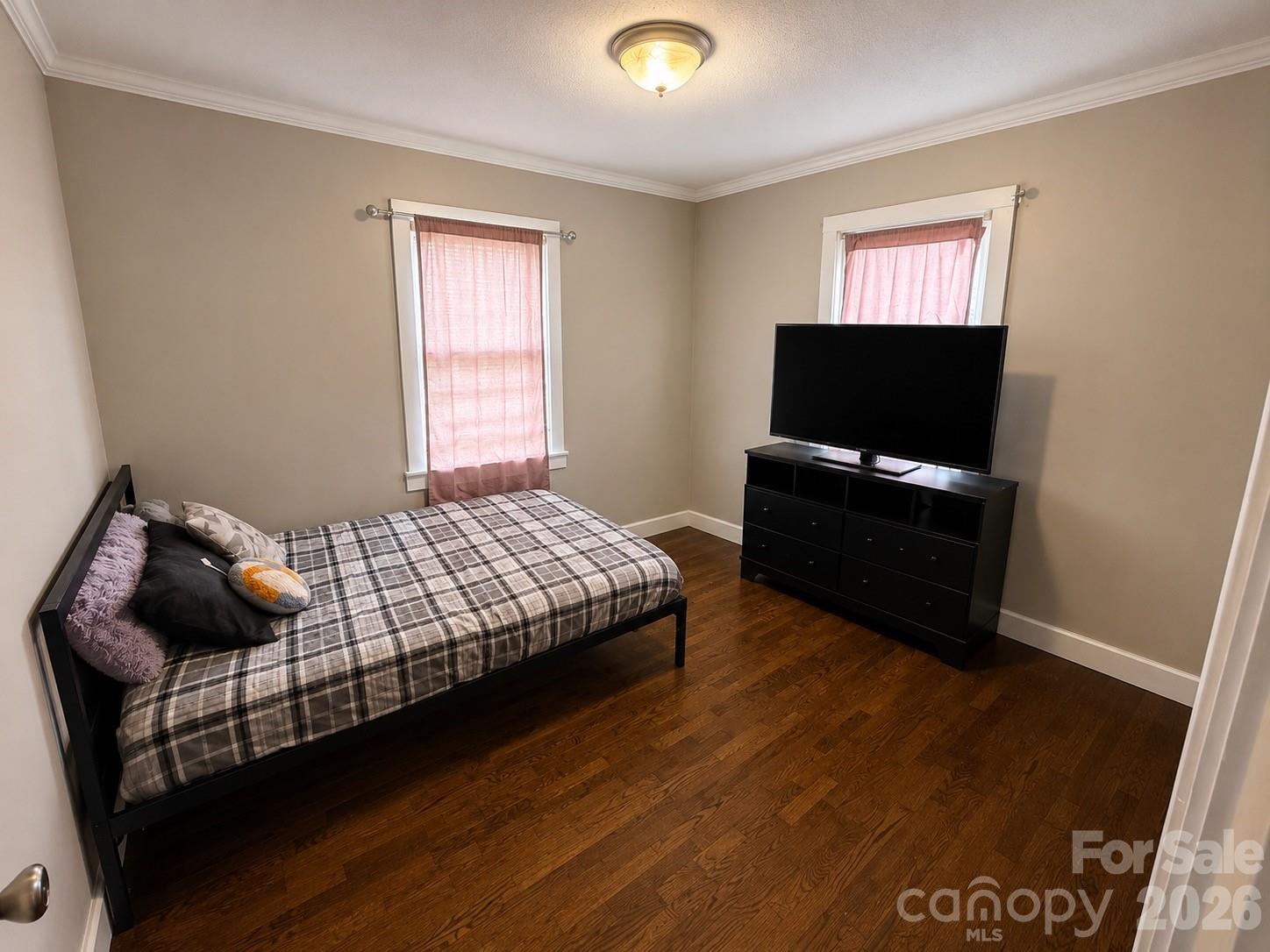 56 1st Avenue SE — Taylorsville