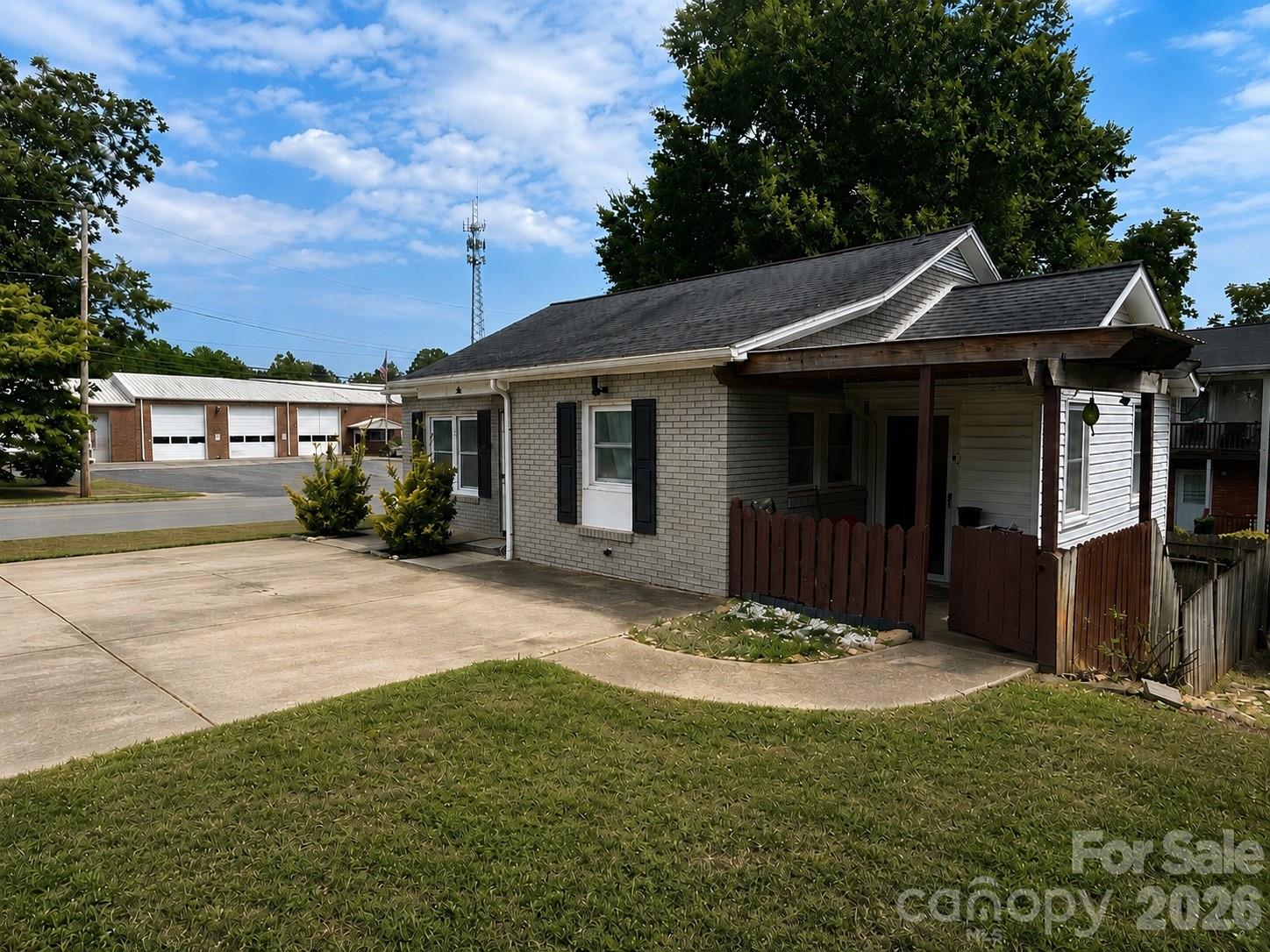 56 1st Avenue SE — Taylorsville
