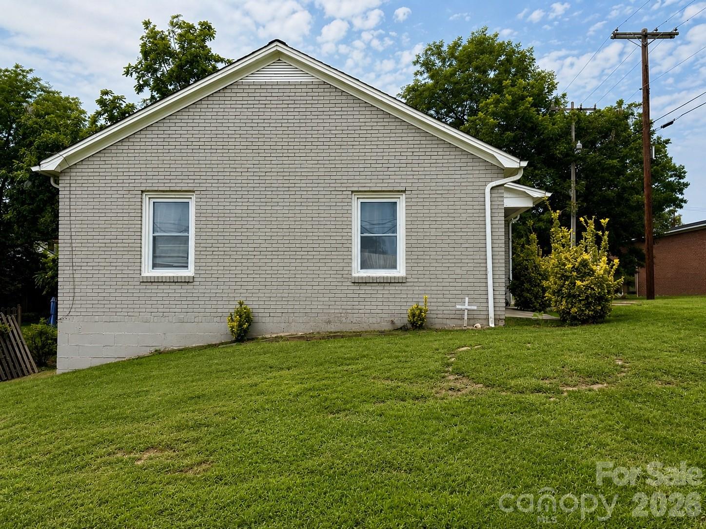 56 1st Avenue SE — Taylorsville