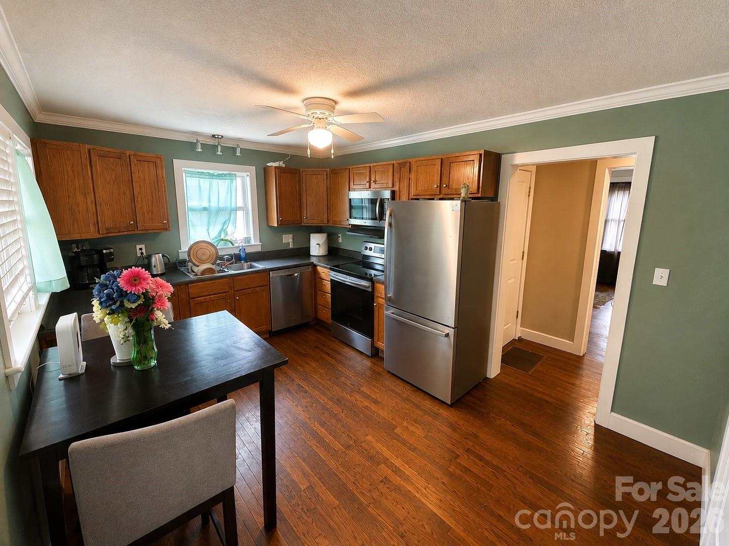 56 1st Avenue SE — Taylorsville