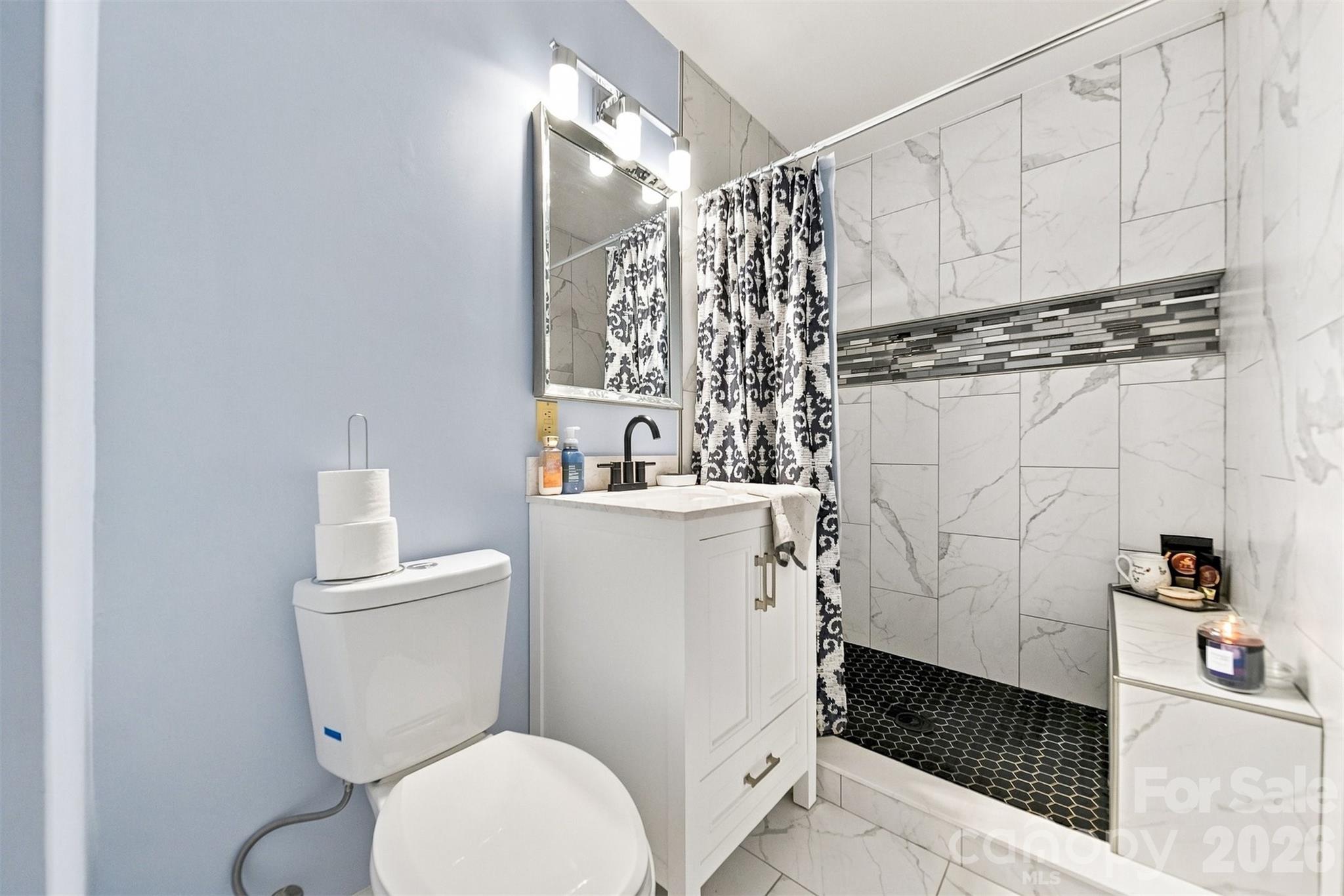 512 Garrou Avenue SE — Valdese