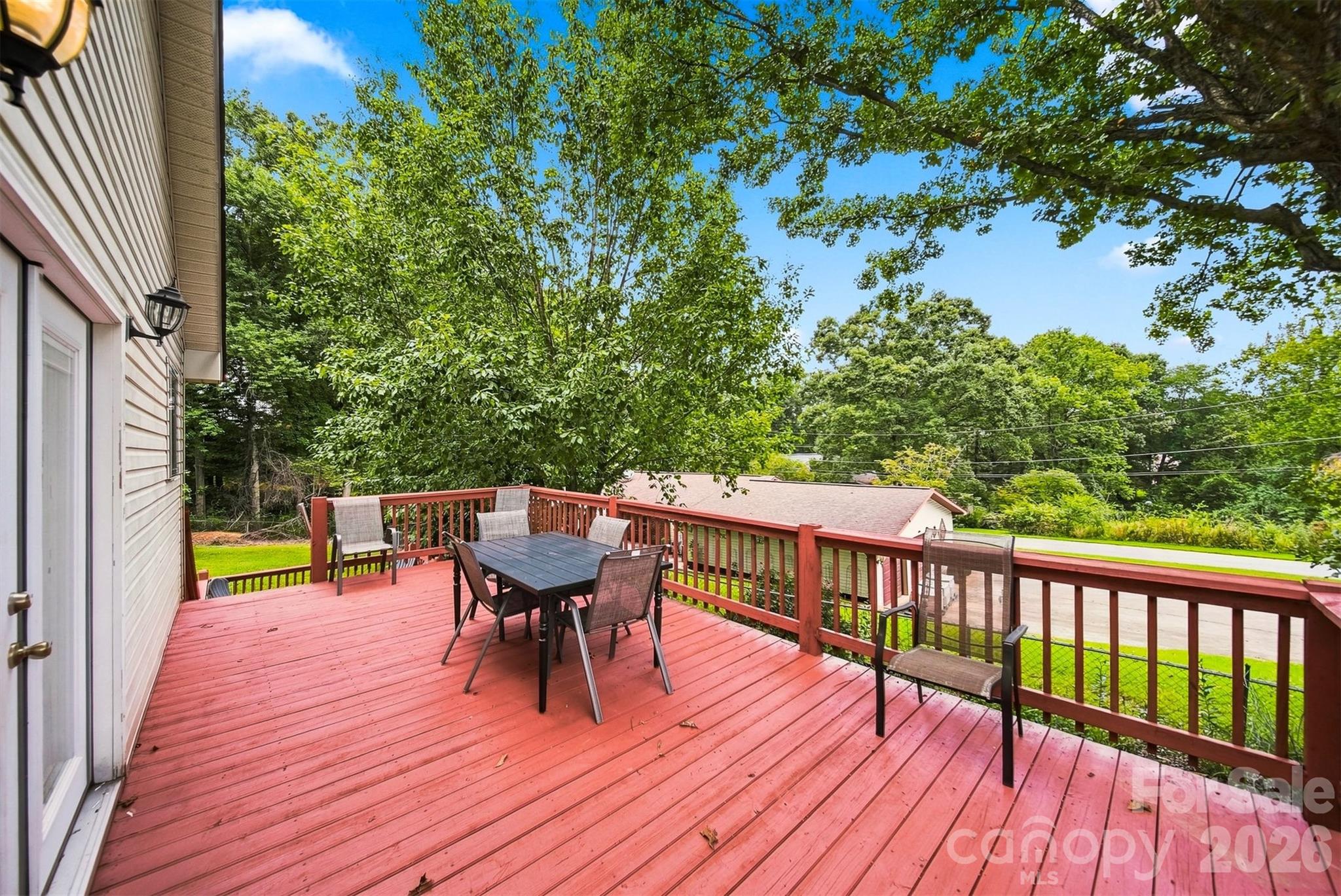 512 Garrou Avenue SE — Valdese