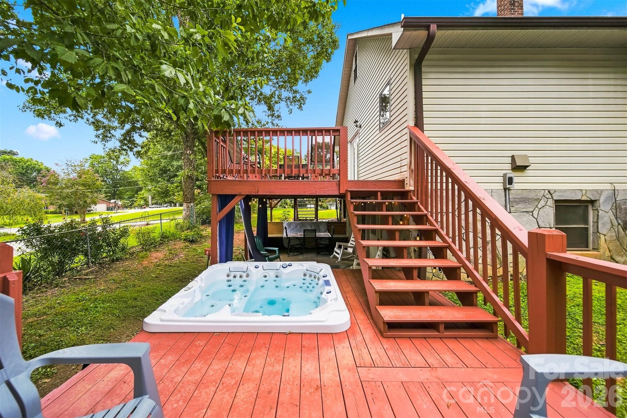 512 Garrou Avenue SE — Valdese