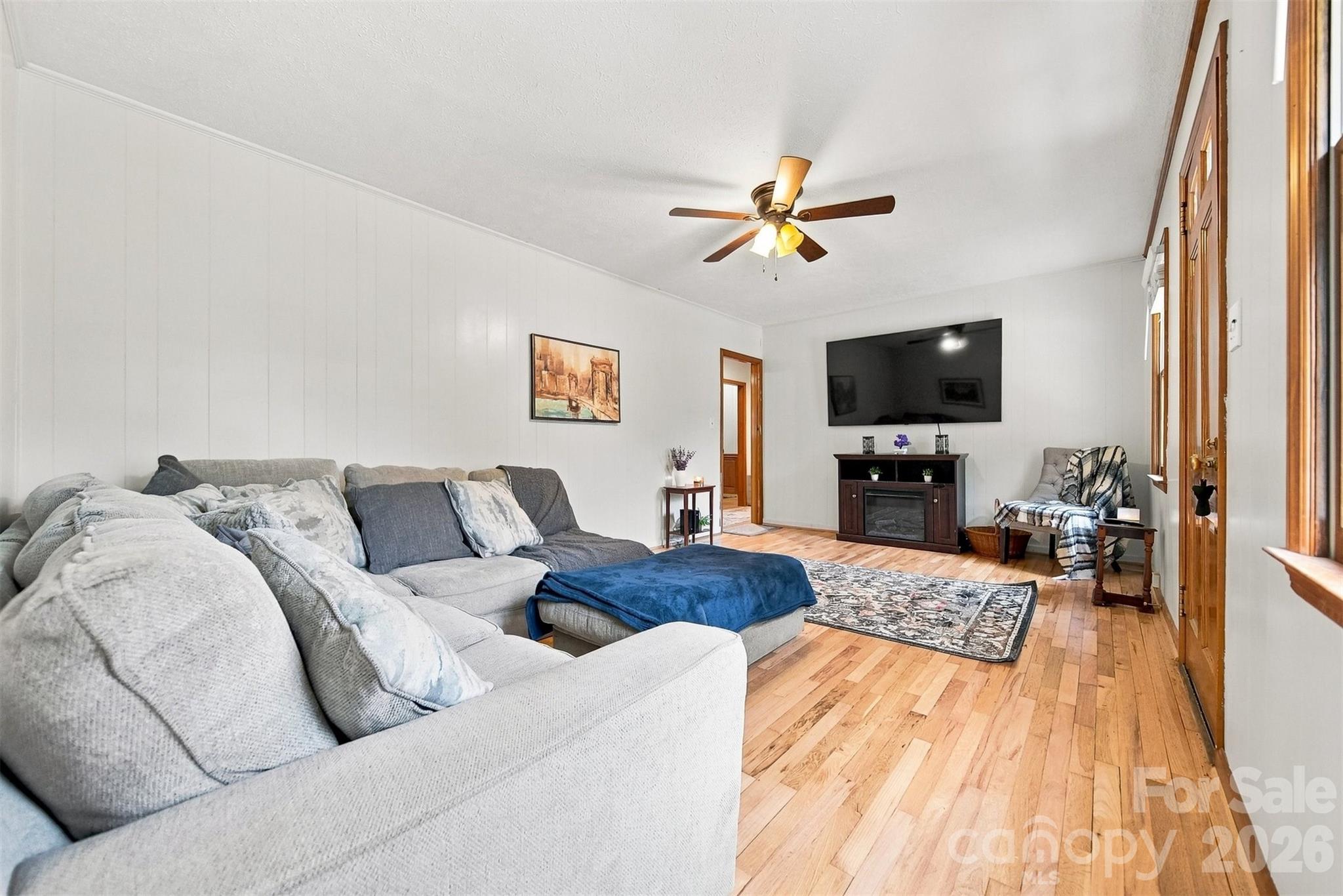 512 Garrou Avenue SE — Valdese