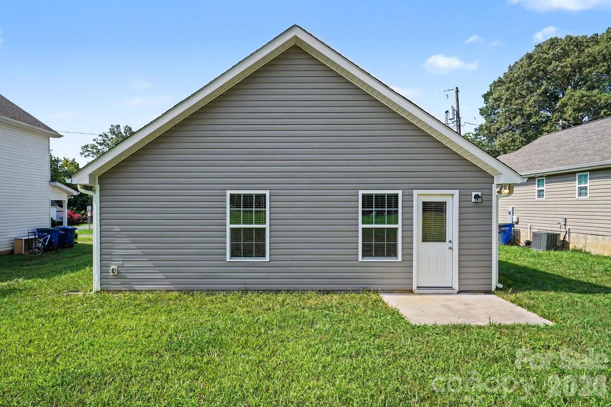 9015 Reid Street — Mount Pleasant