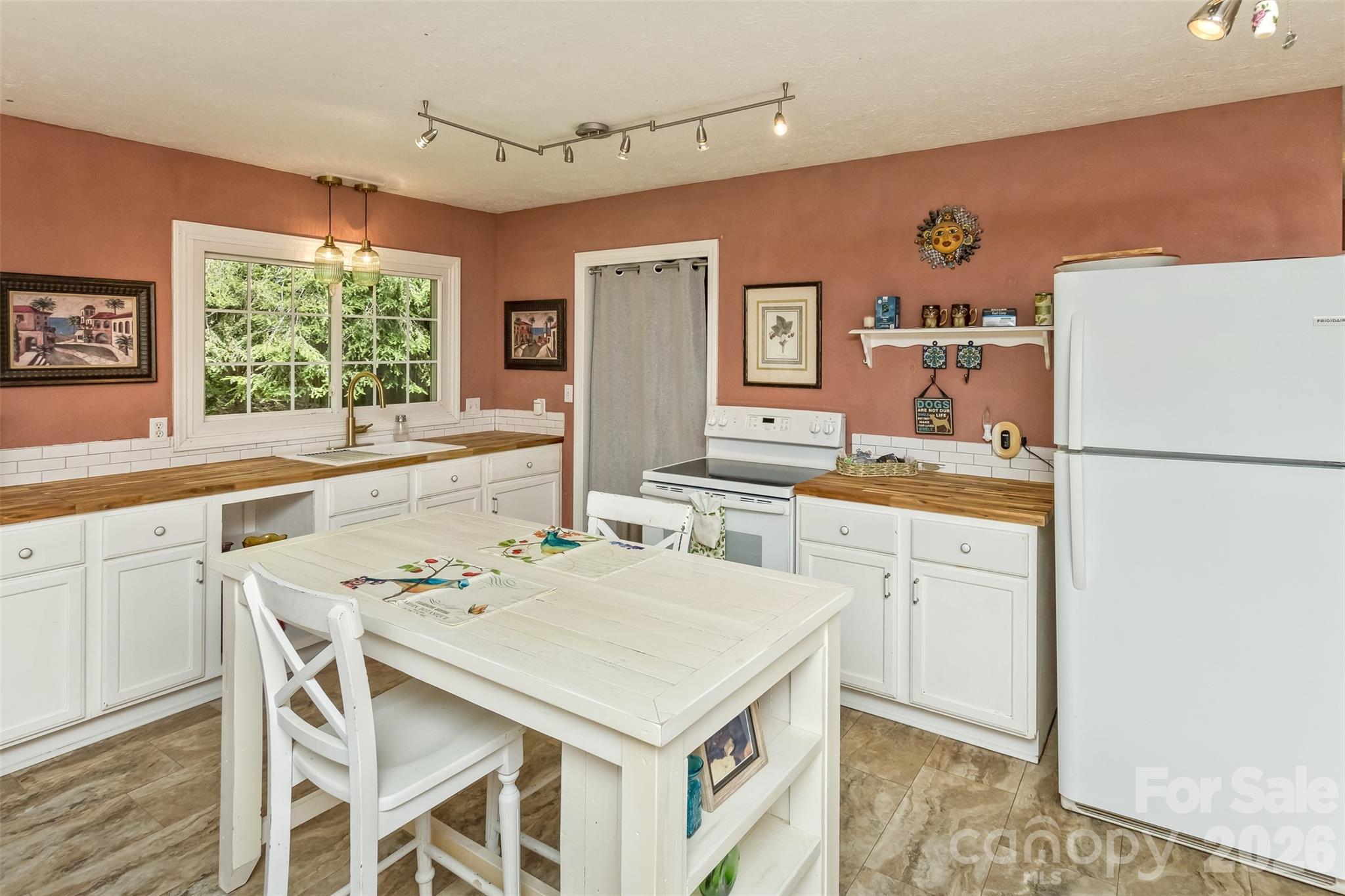 136 Flynn Branch Road — Fletcher