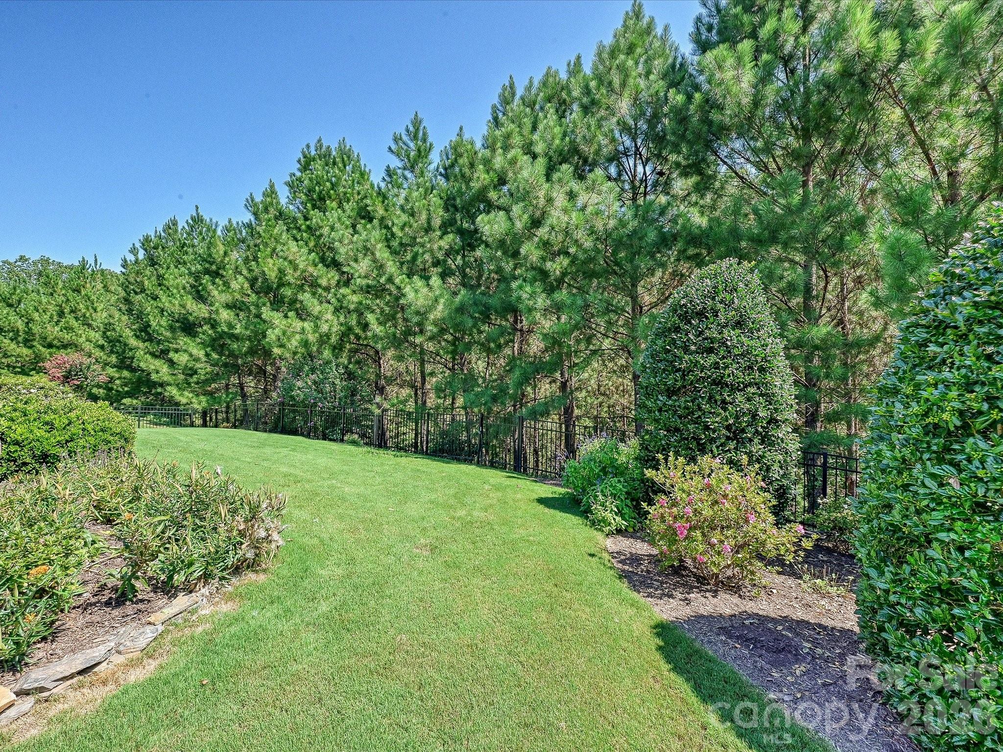 5060 Big Bend Drive — Lancaster