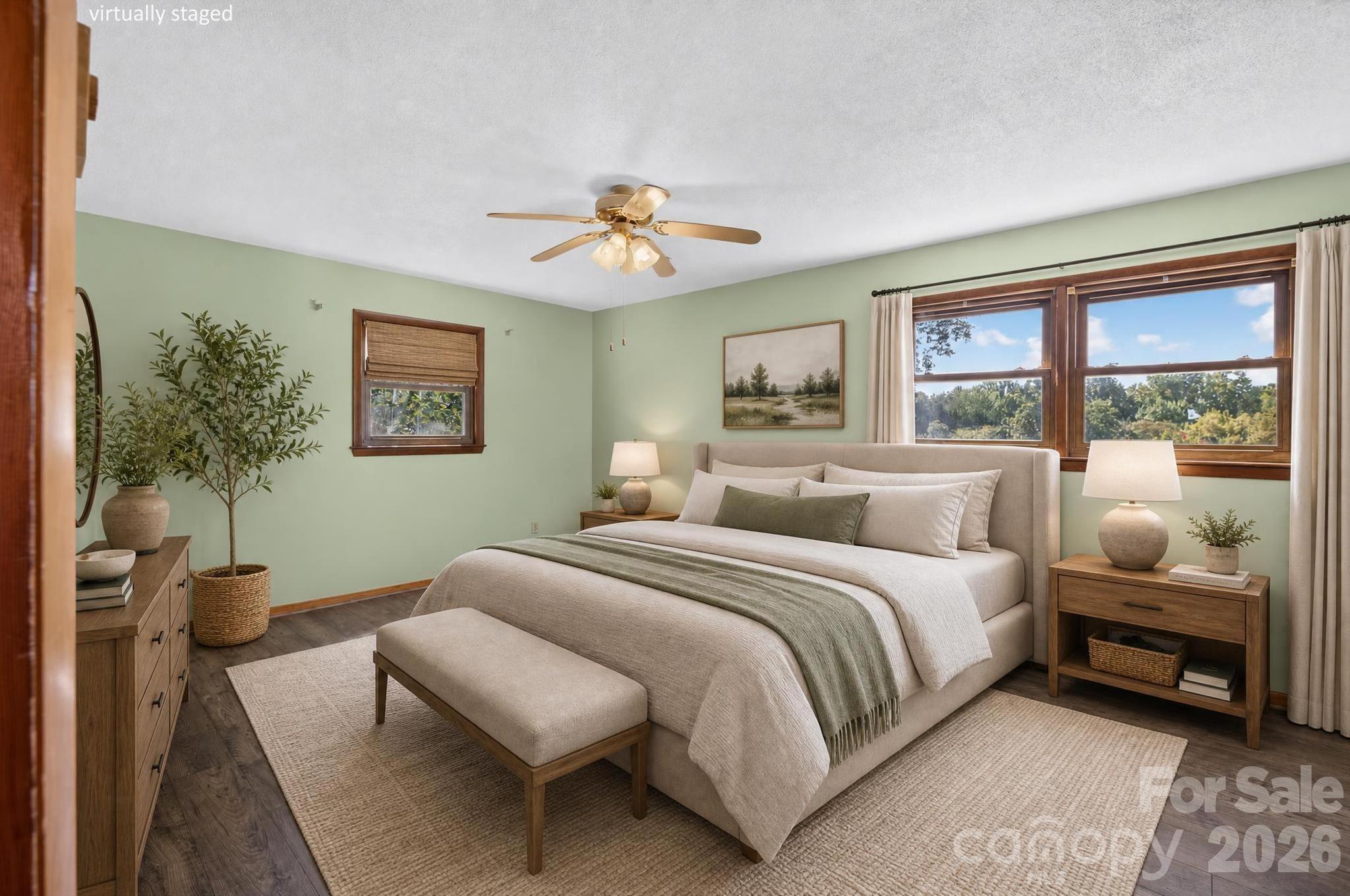 2661 Tiffany Street — Conover
