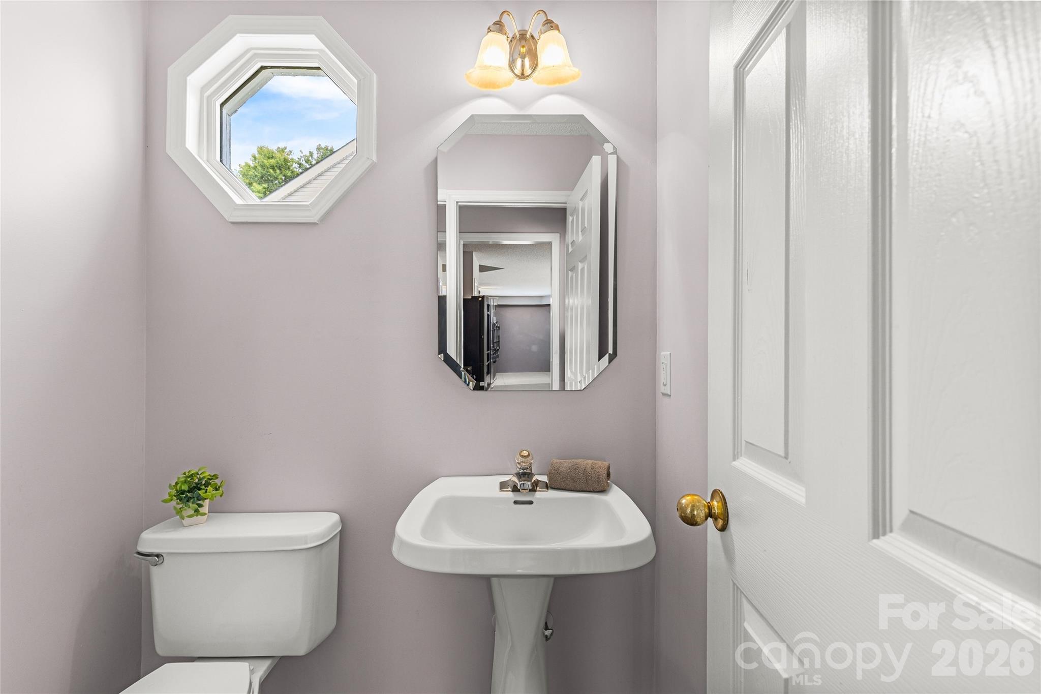 3042 Wyntree Court — Matthews