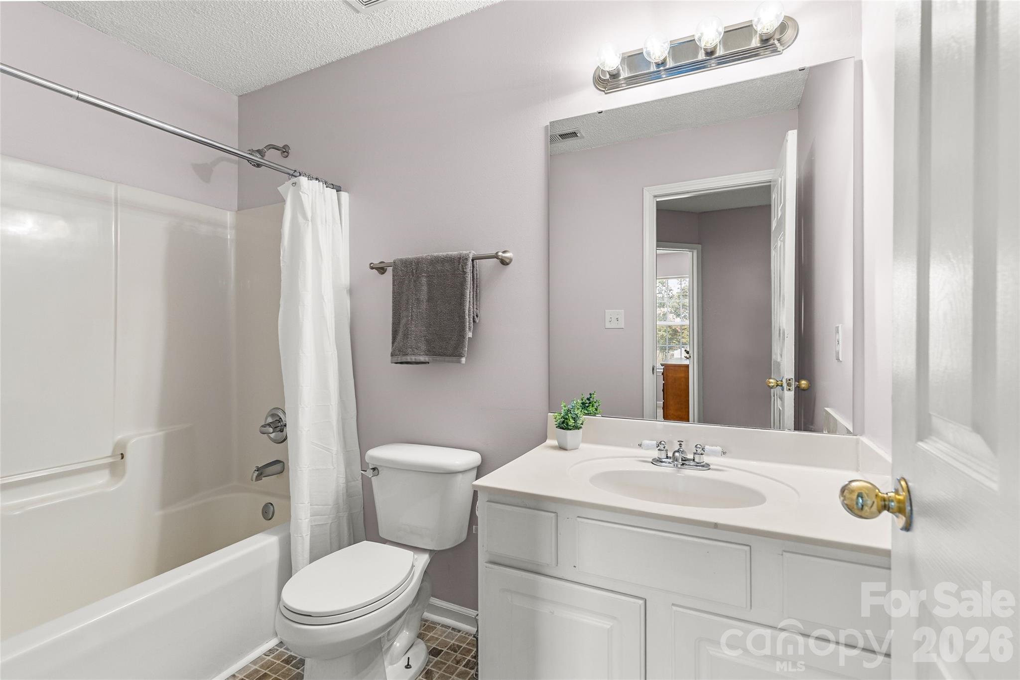 3042 Wyntree Court — Matthews