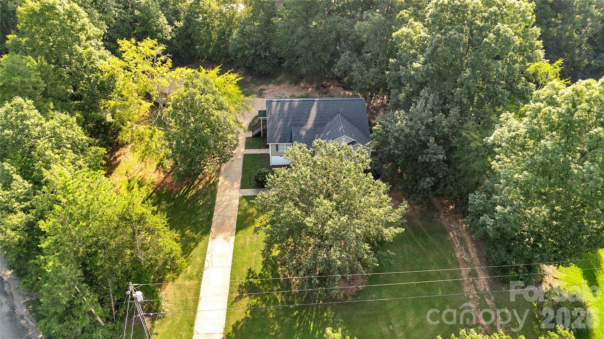 1636 Cedar Terrace Drive — Lancaster