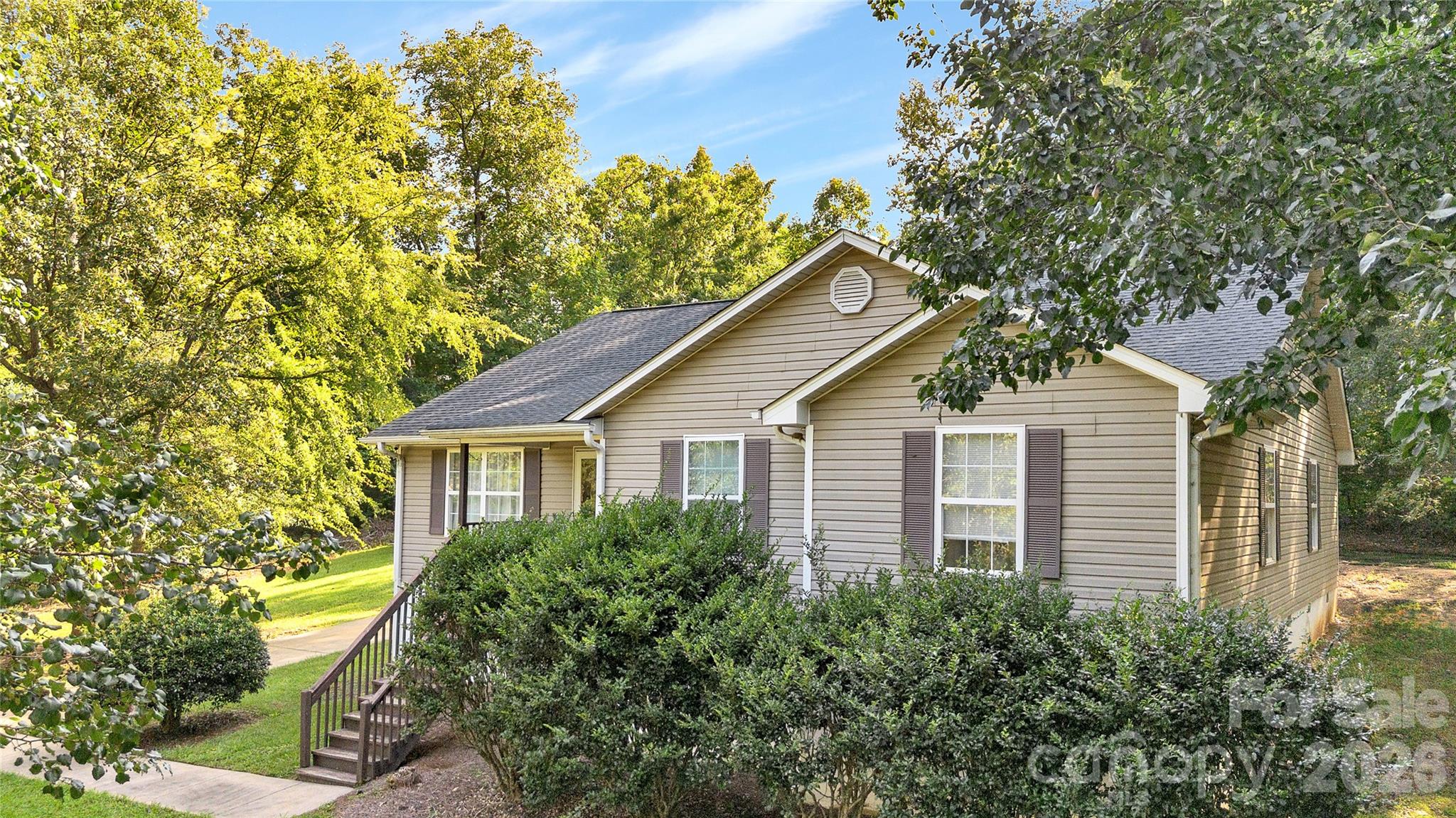 1636 Cedar Terrace Drive — Lancaster