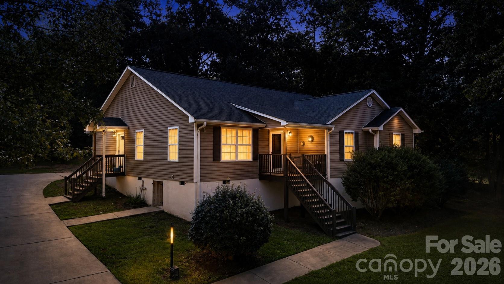 1636 Cedar Terrace Drive — Lancaster