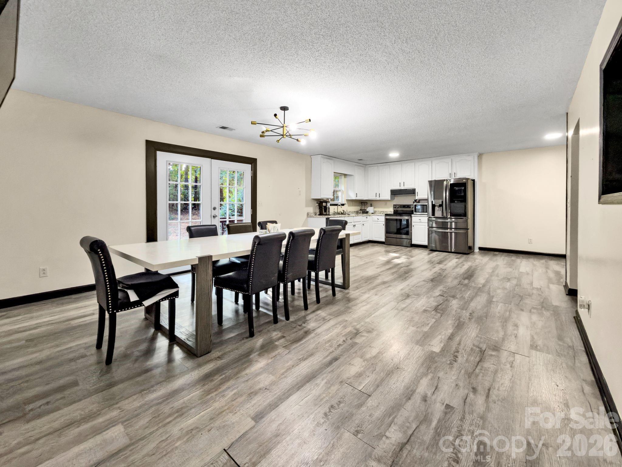 1636 Cedar Terrace Drive — Lancaster