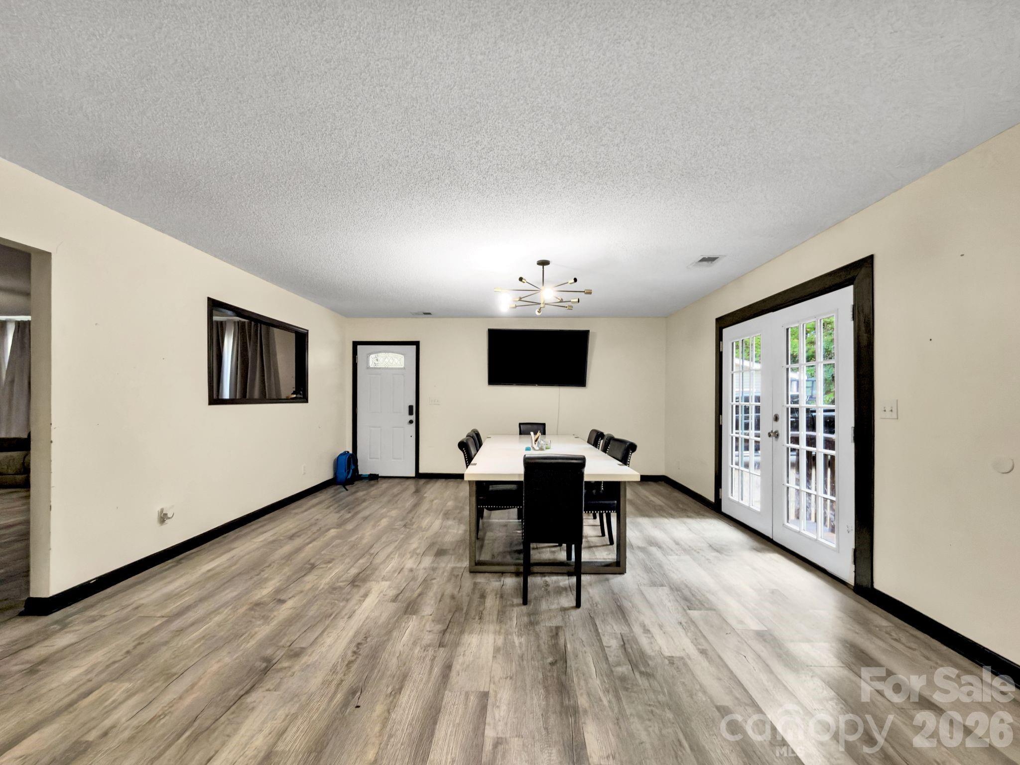 1636 Cedar Terrace Drive — Lancaster