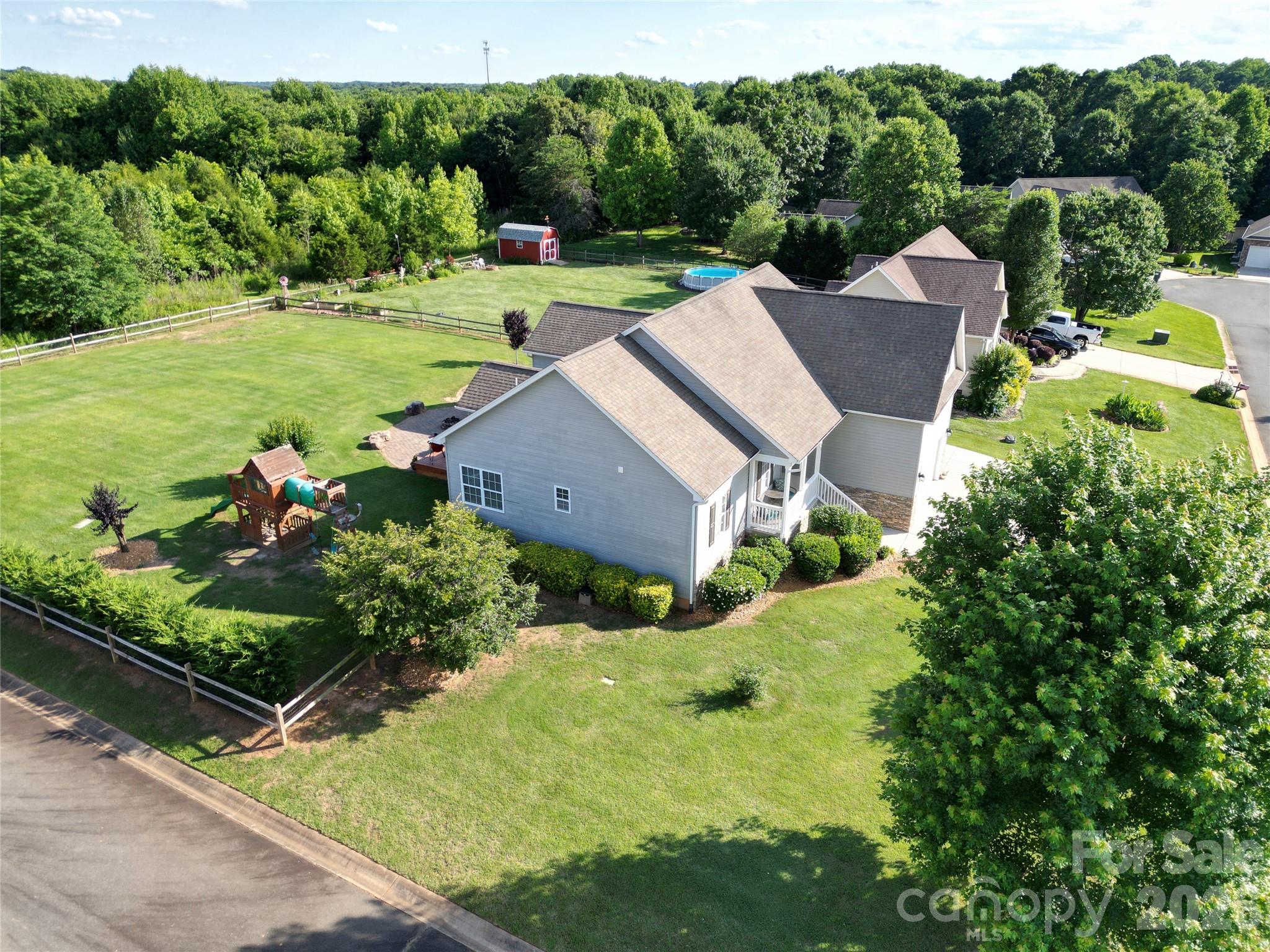 141 Logan Ridge Drive — Statesville