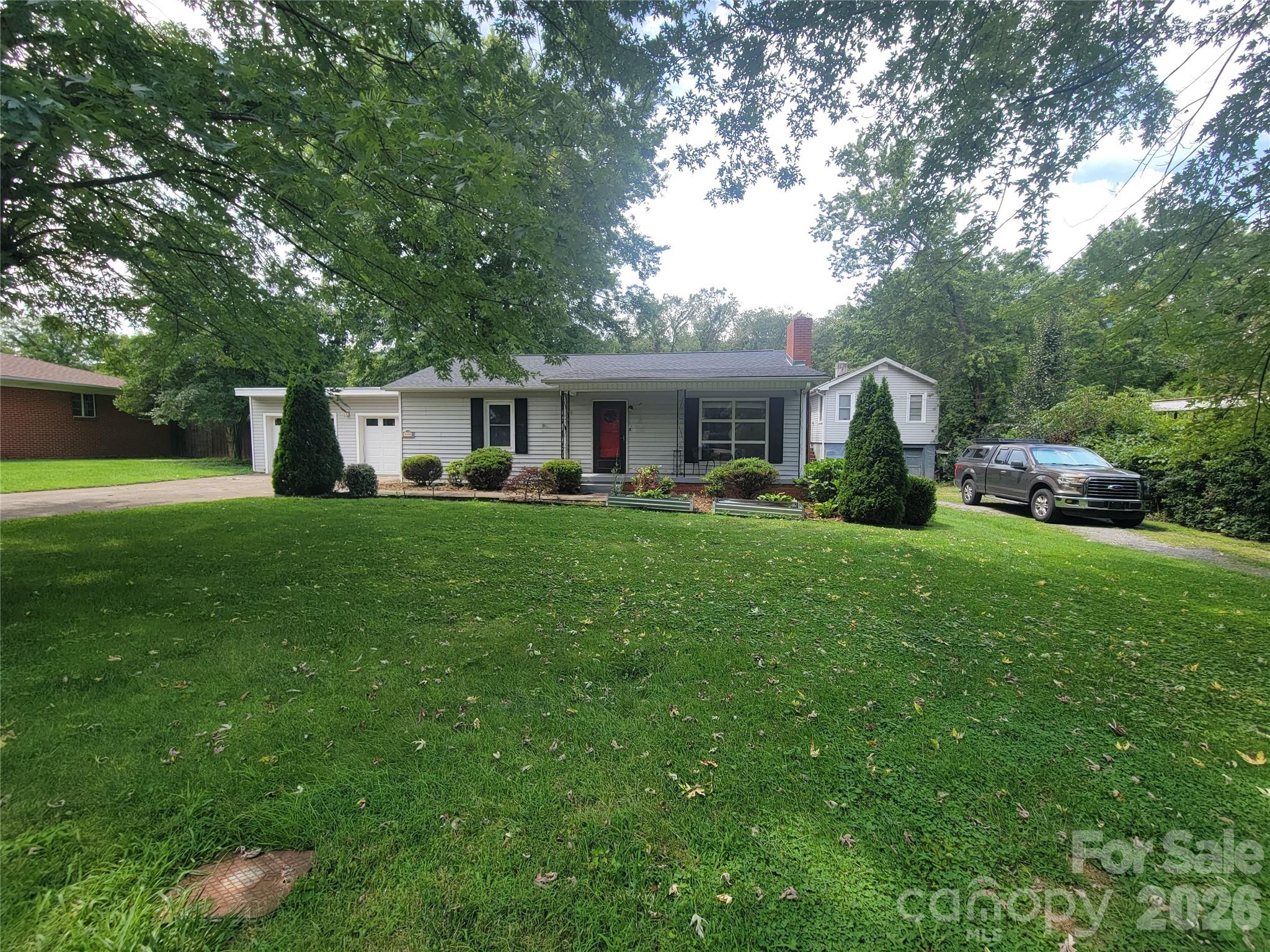 678 Brown Avenue — Waynesville