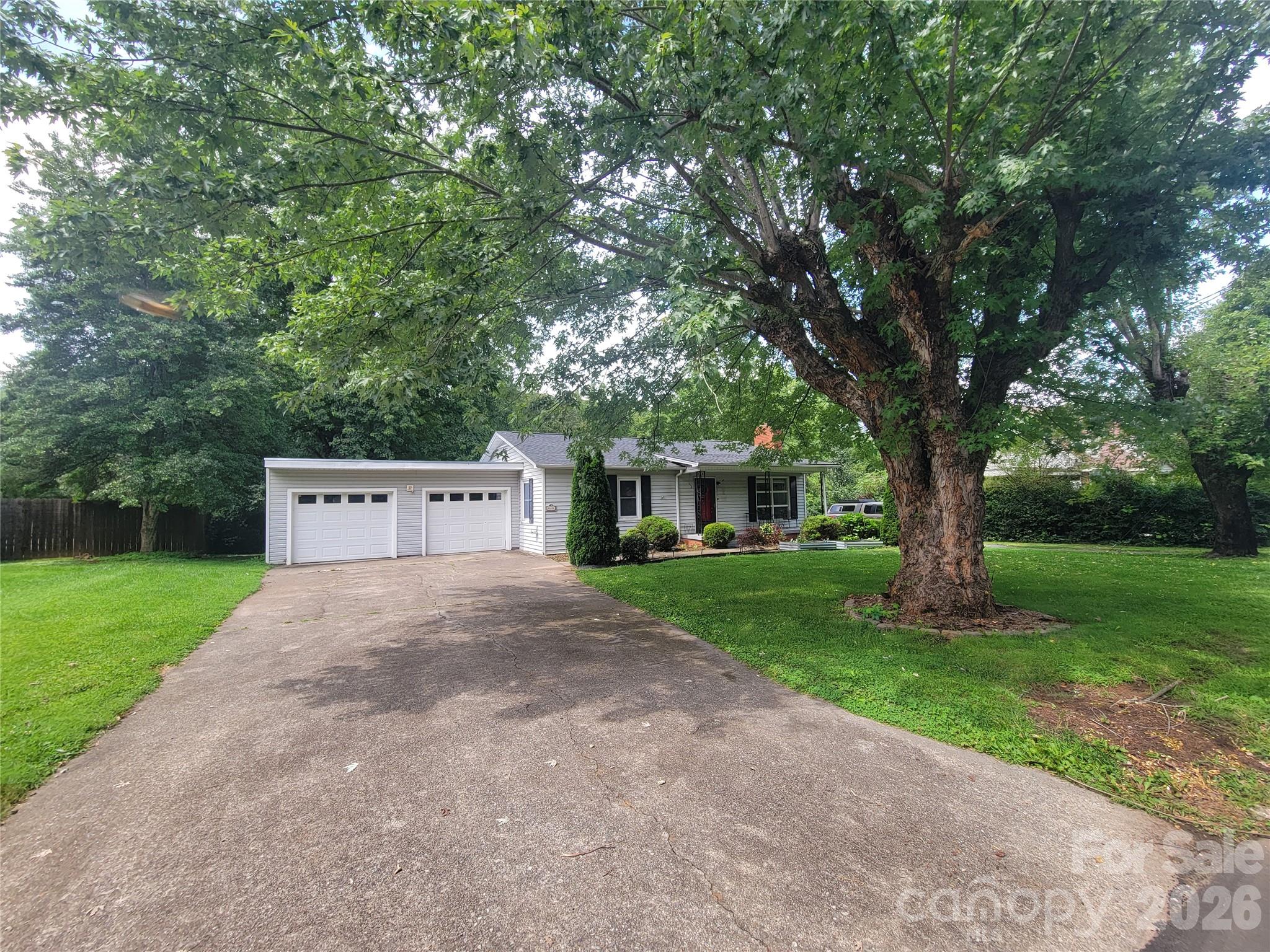 678 Brown Avenue — Waynesville